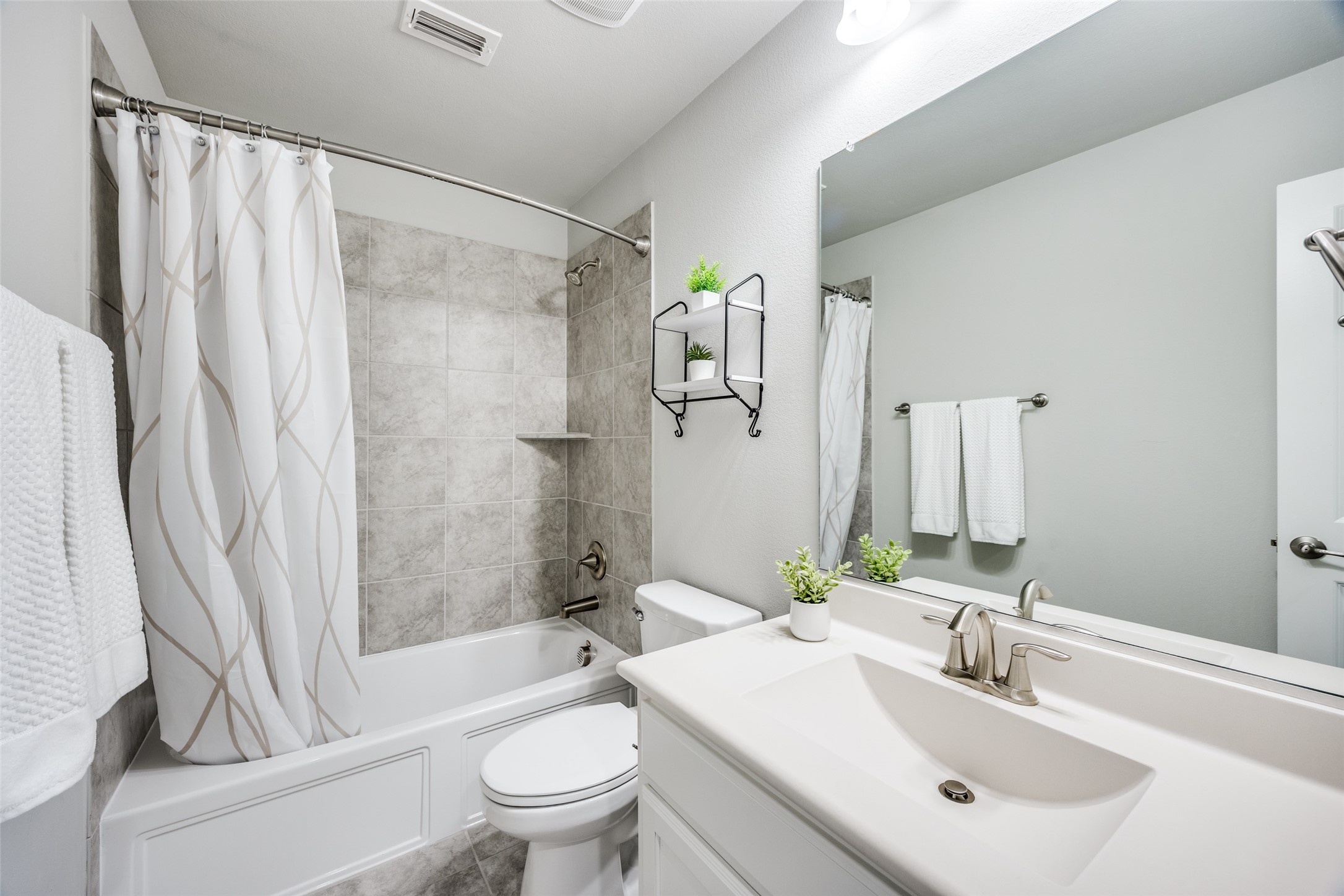 8213 Centipede Court Dallas TX 75252
