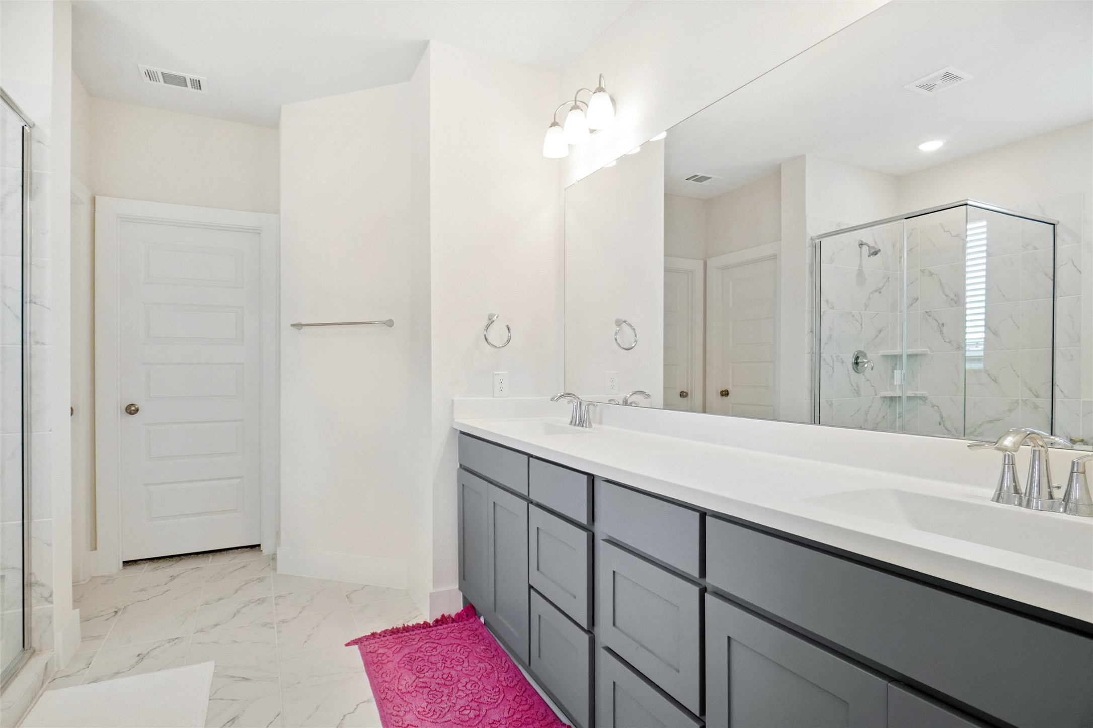 6113 Kessler Drive North Richland Hills TX 76180