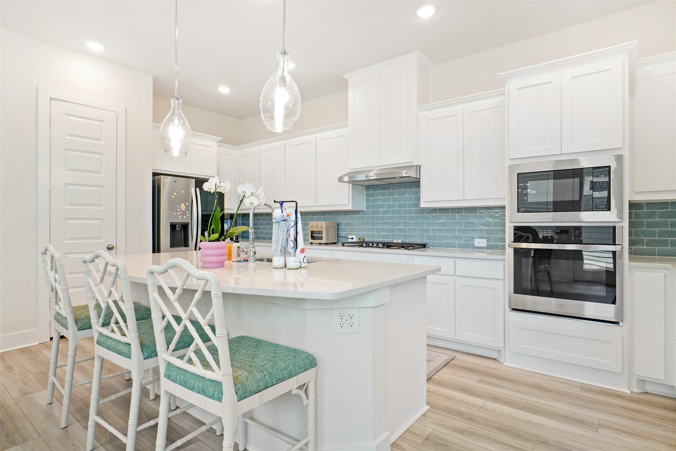 6113 Kessler Drive North Richland Hills TX 76180