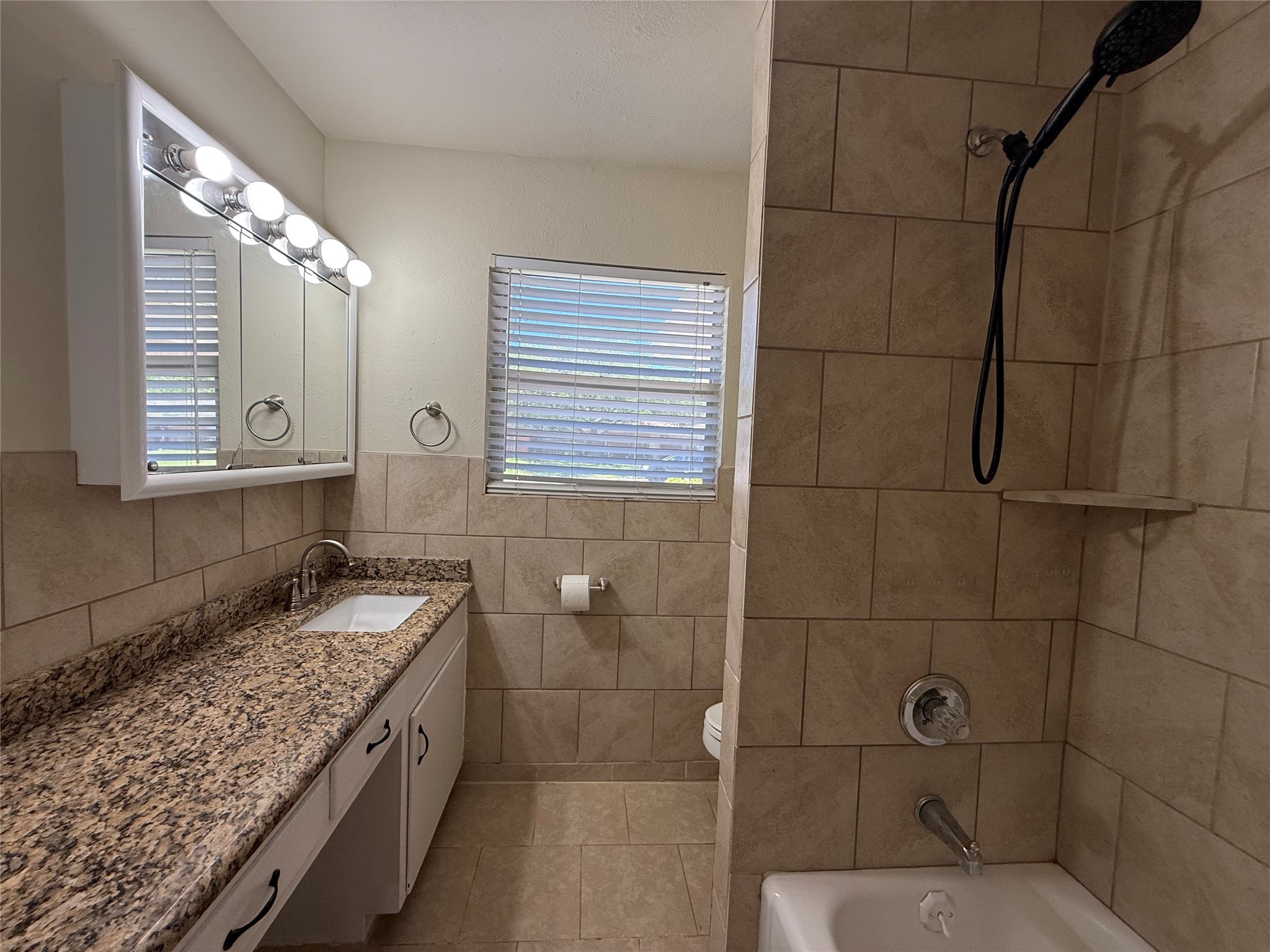1135 Park Center Street Benbrook TX 76126