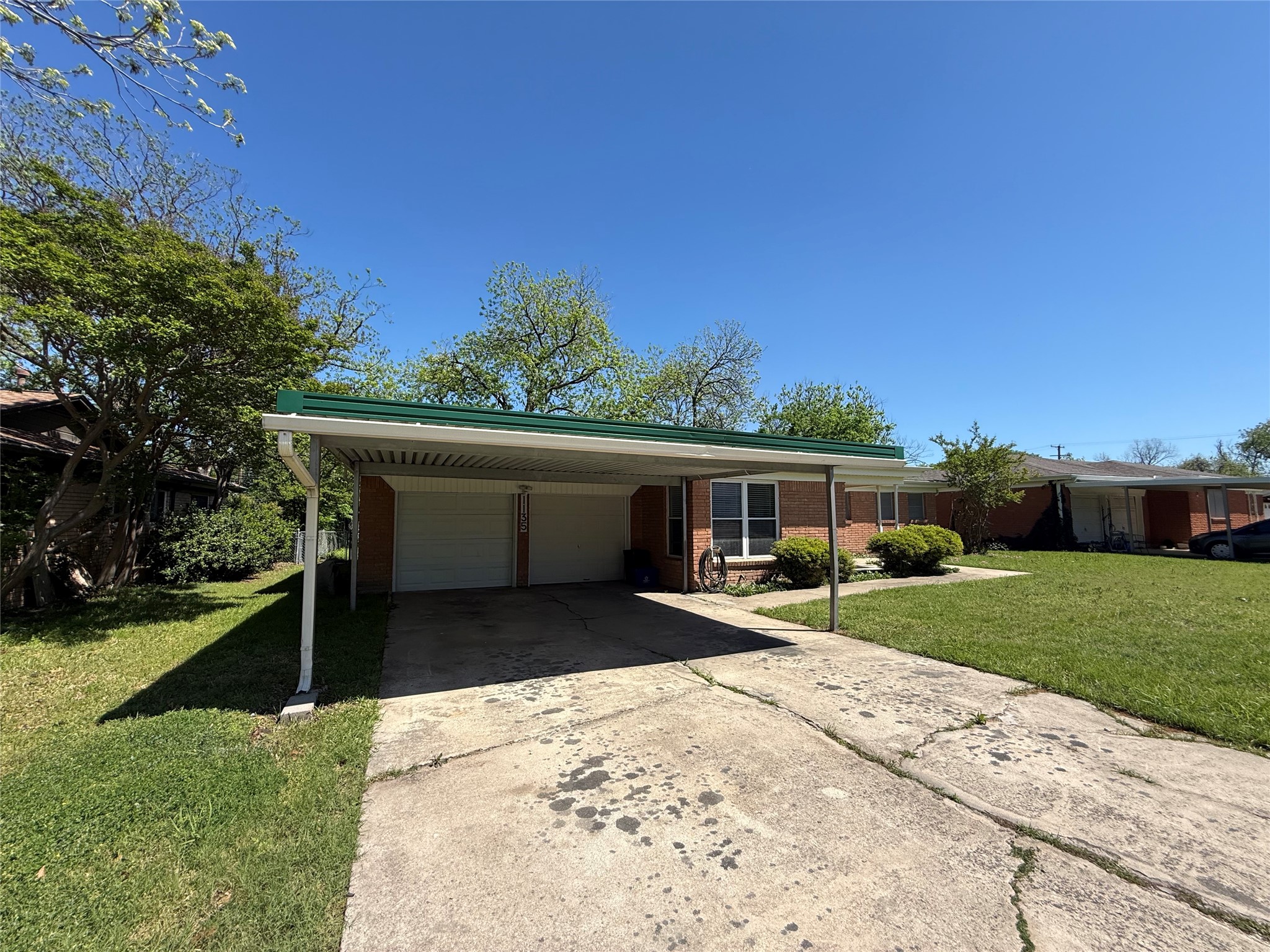 1135 Park Center Street Benbrook TX 76126