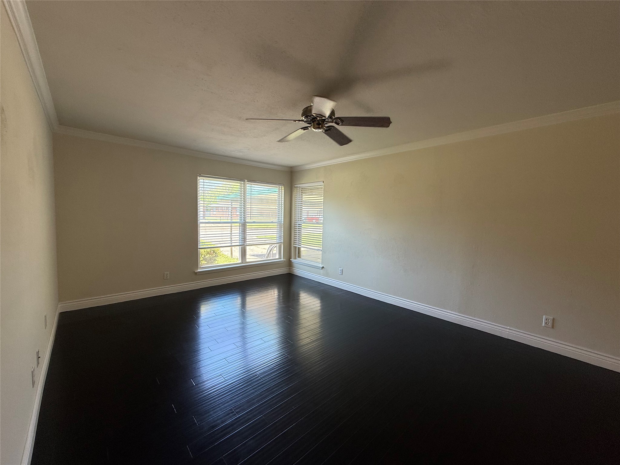 1135 Park Center Street Benbrook TX 76126