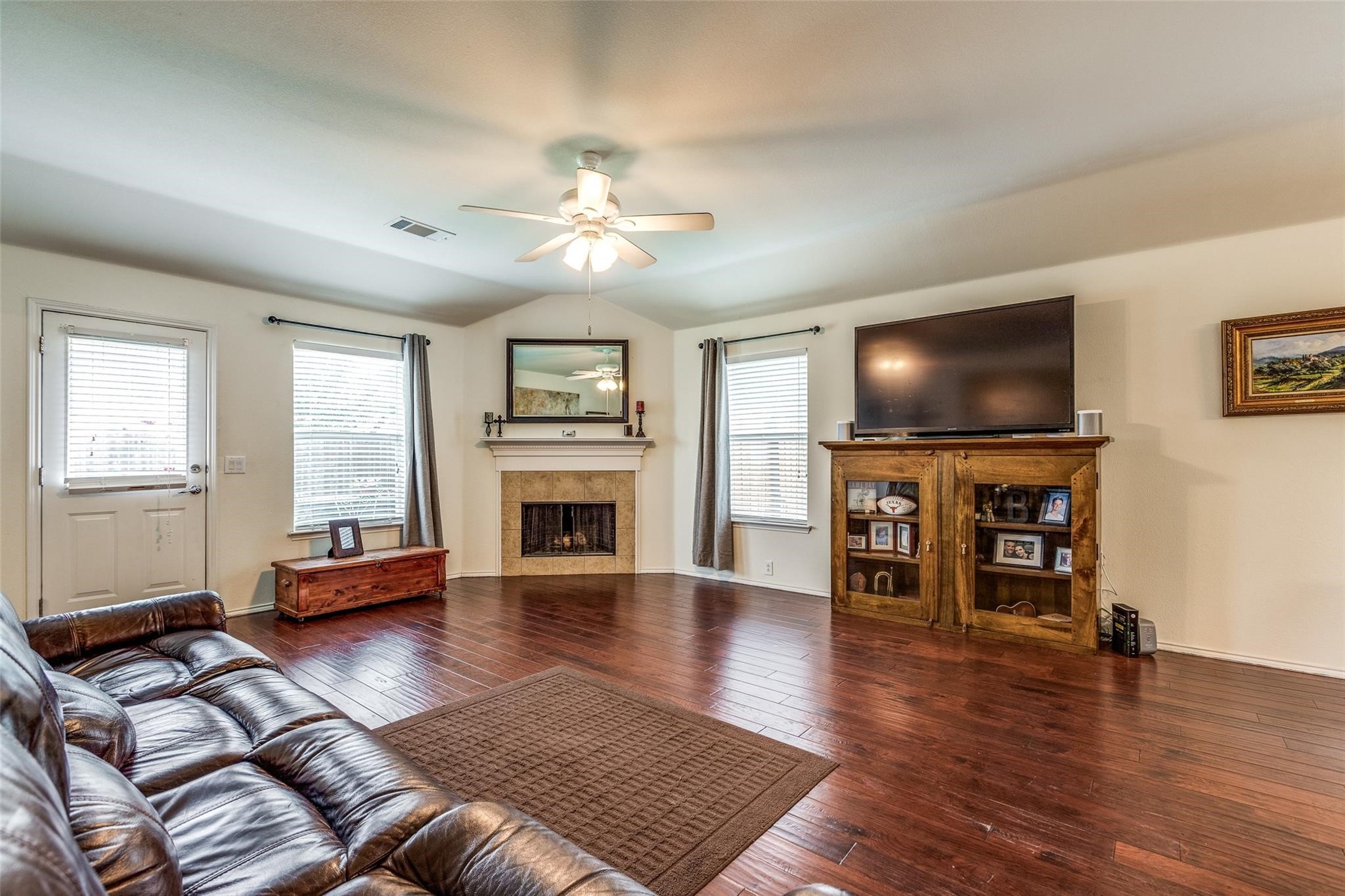 8901 Sierra Trail Cross Roads TX 76227