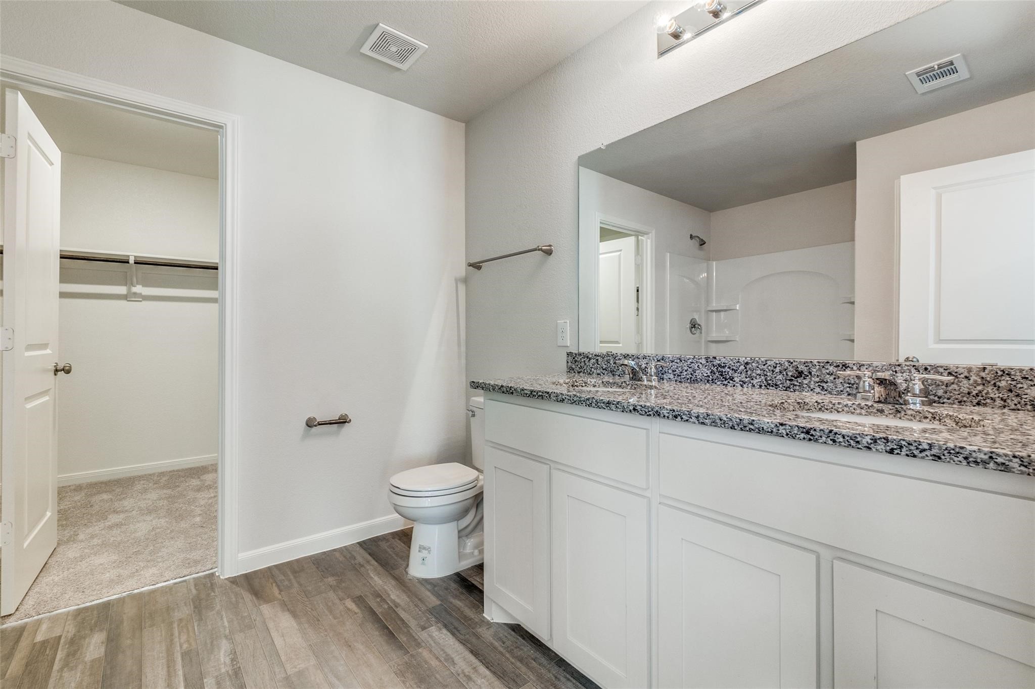 3527 Chestnut Oak Drive Dallas TX 75253