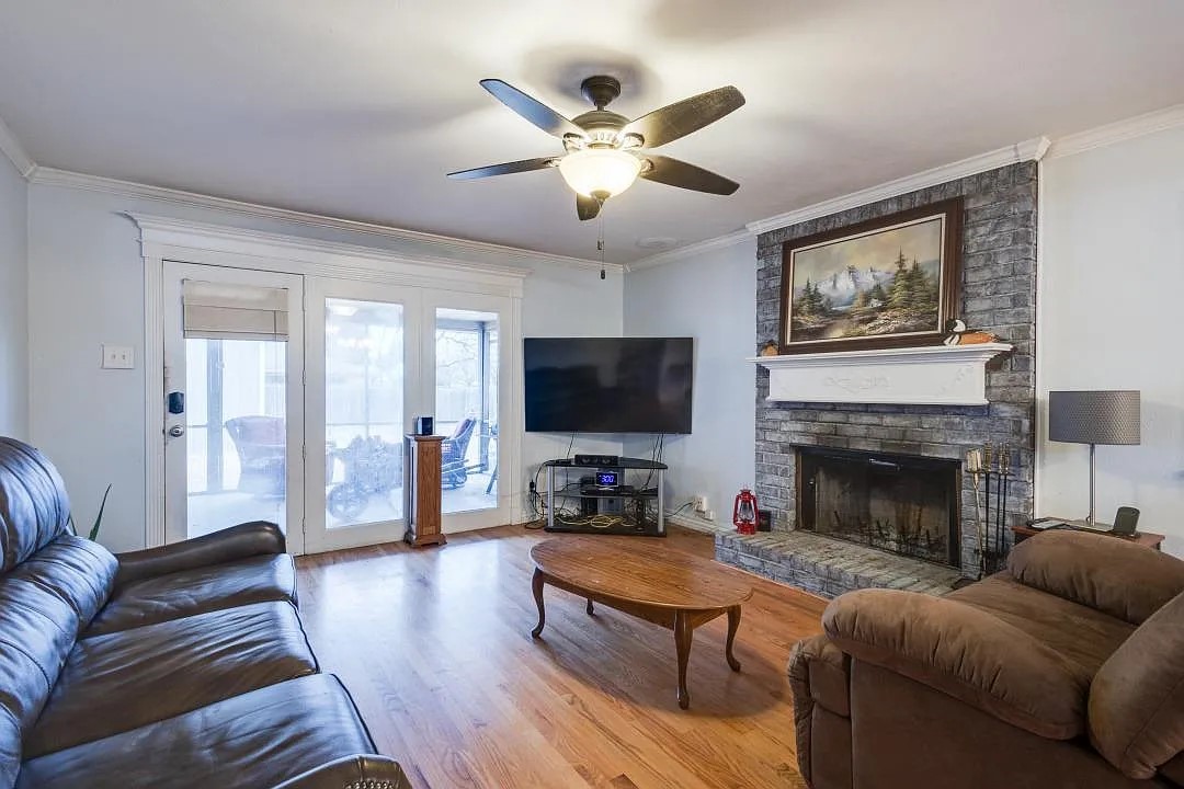 6338 Alta Oaks Drive Garland TX 75043