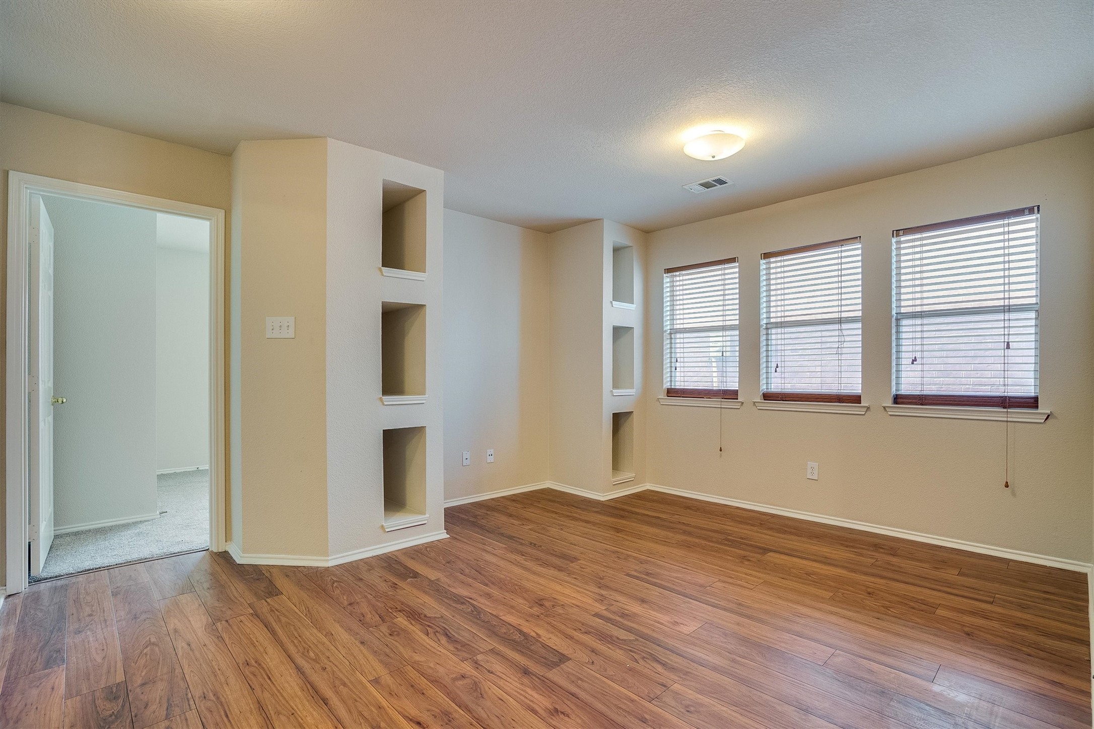 9804 Westmere Lane Fort Worth TX 76108
