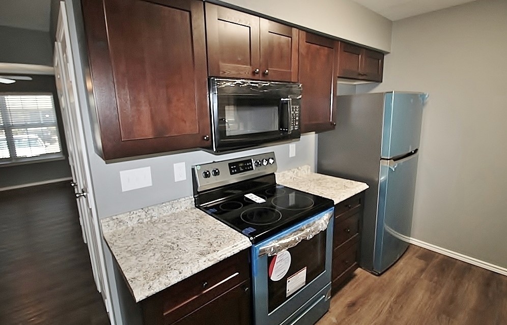 921 Cedar Terrace Cedar Hill TX 75104