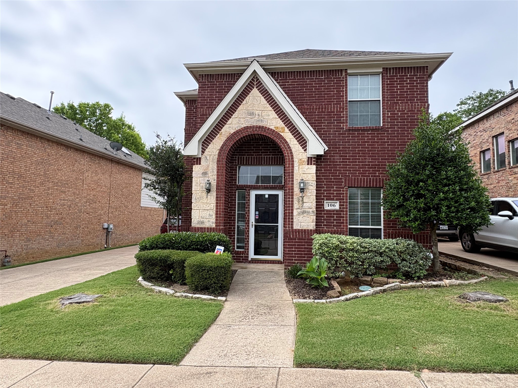 106 Constitution Drive Euless TX 76040