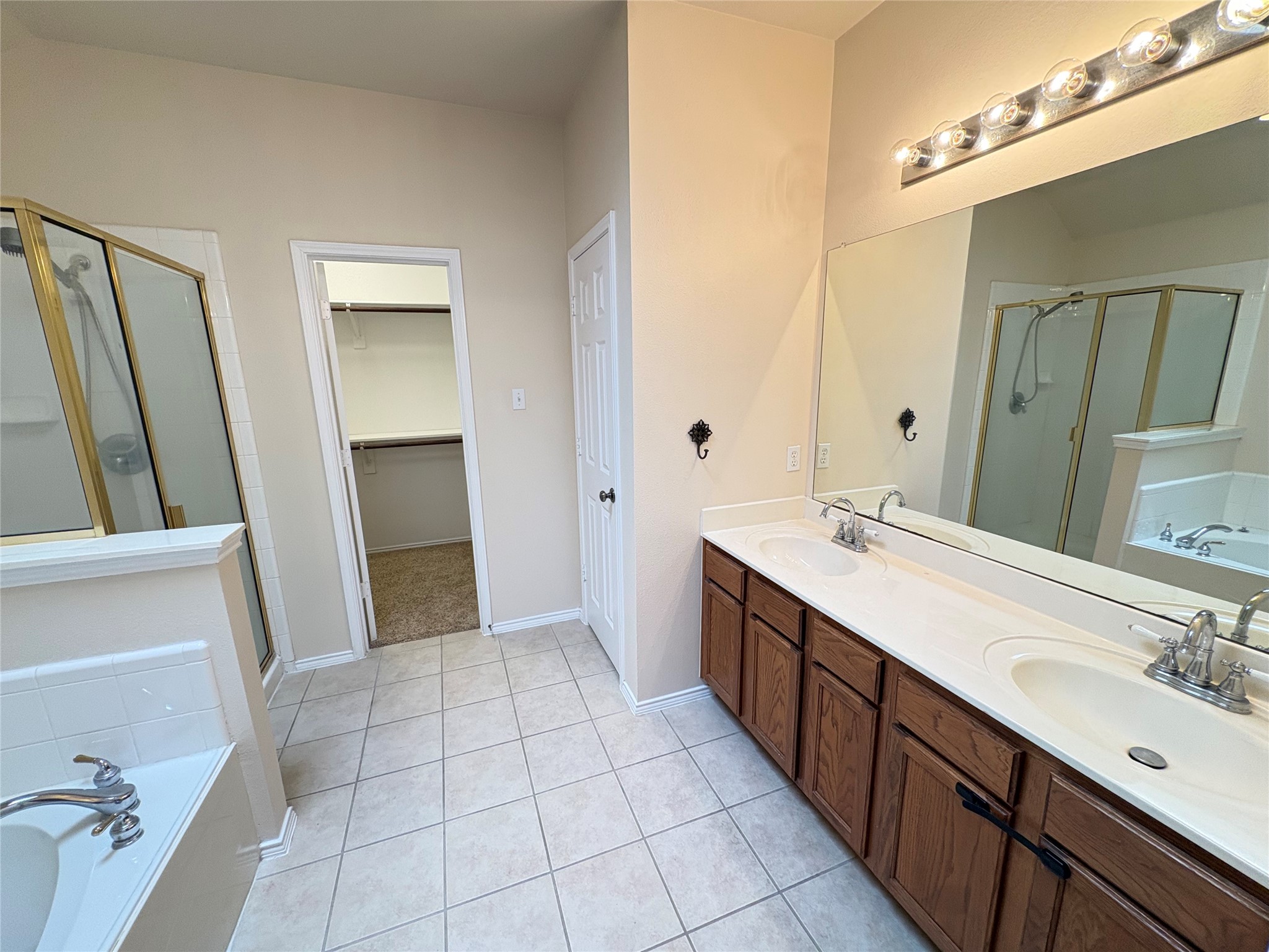 106 Constitution Drive Euless TX 76040