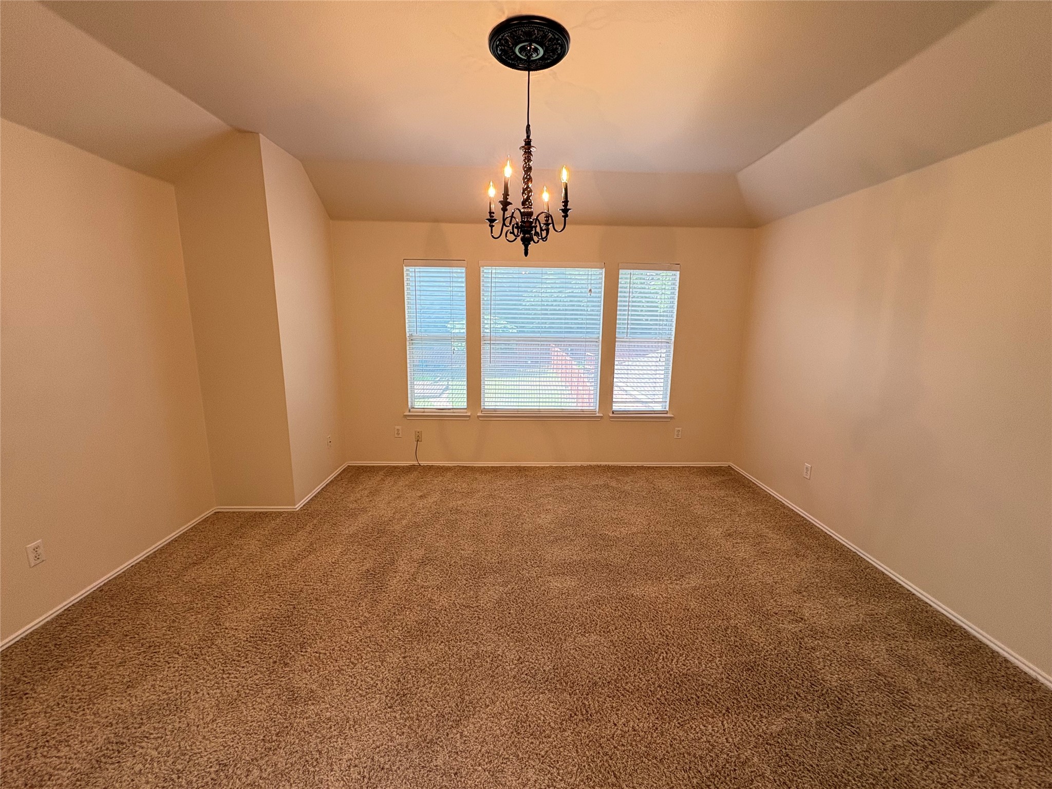 106 Constitution Drive Euless TX 76040