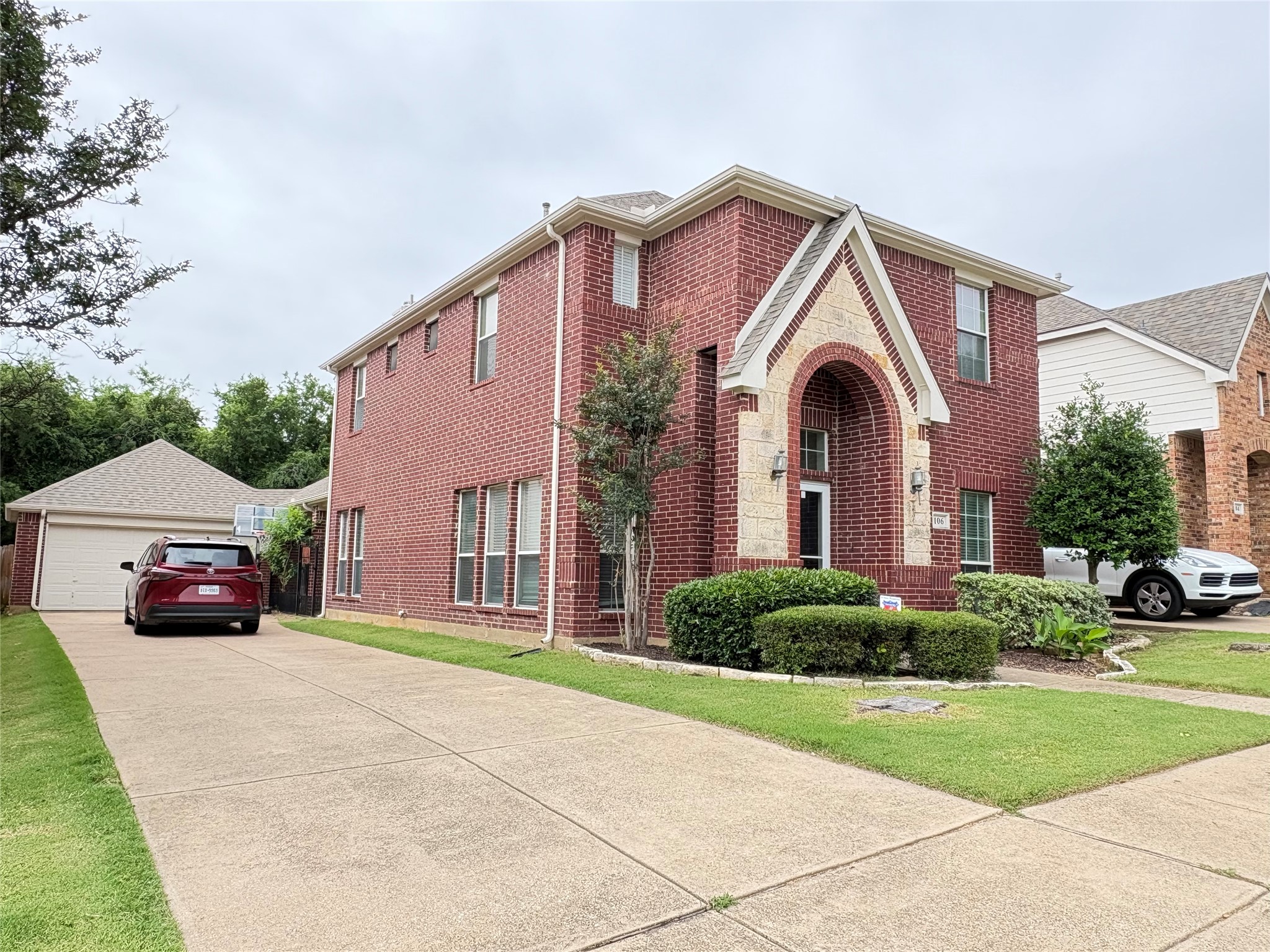 106 Constitution Drive Euless TX 76040