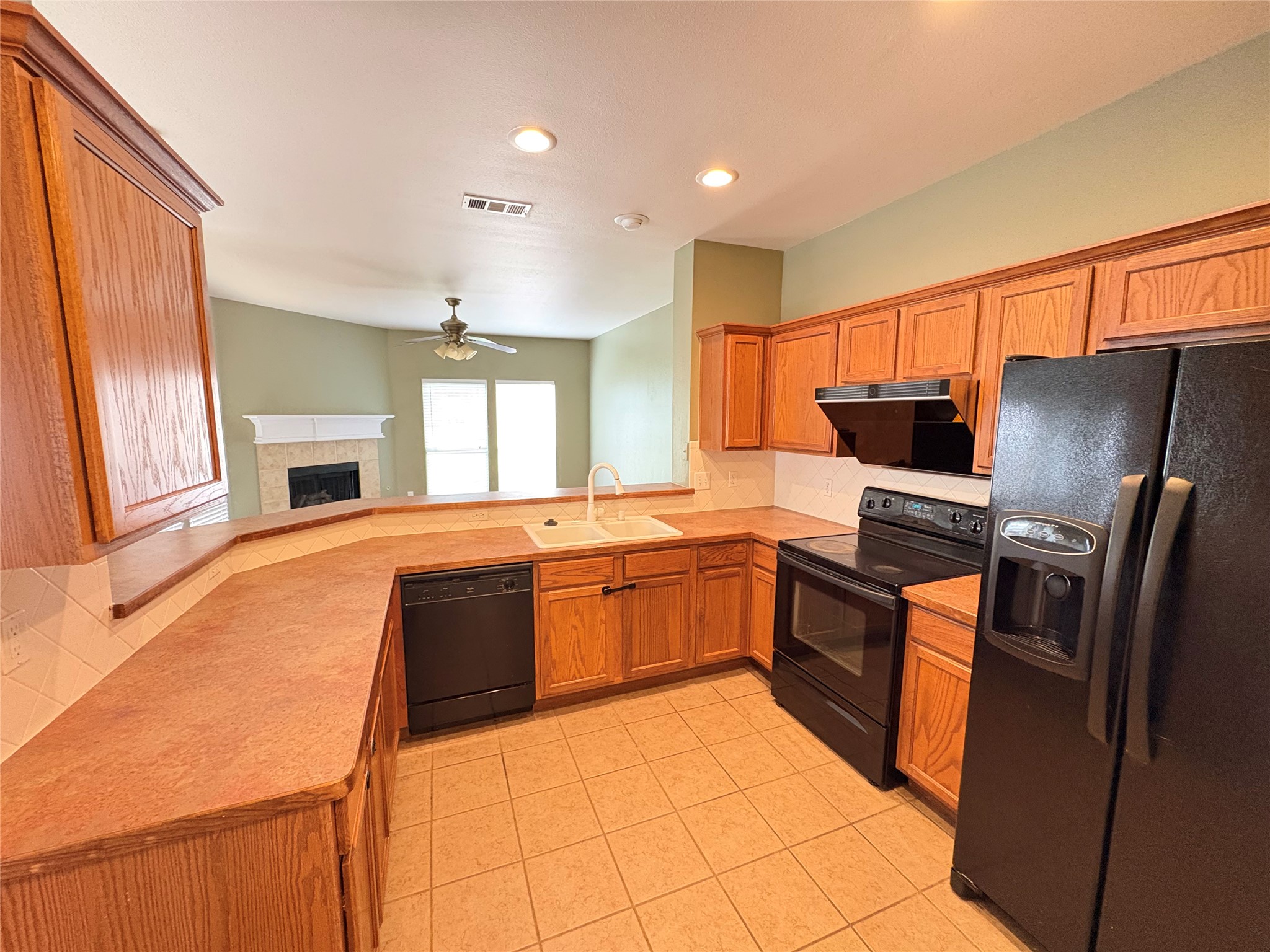106 Constitution Drive Euless TX 76040