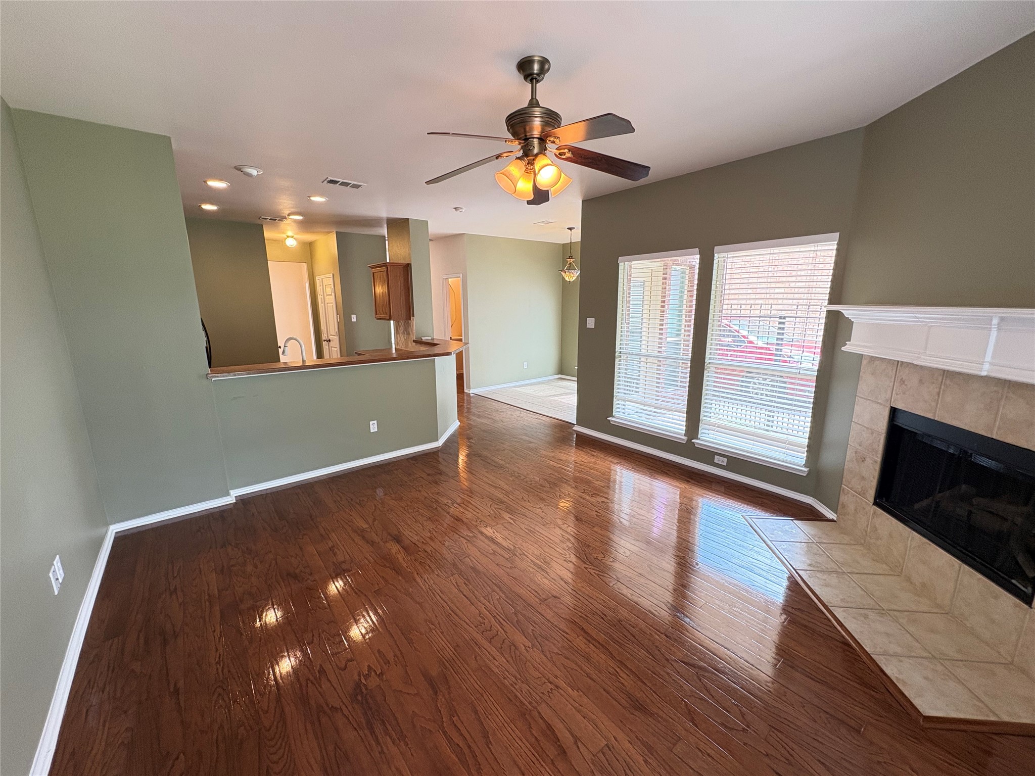 106 Constitution Drive Euless TX 76040