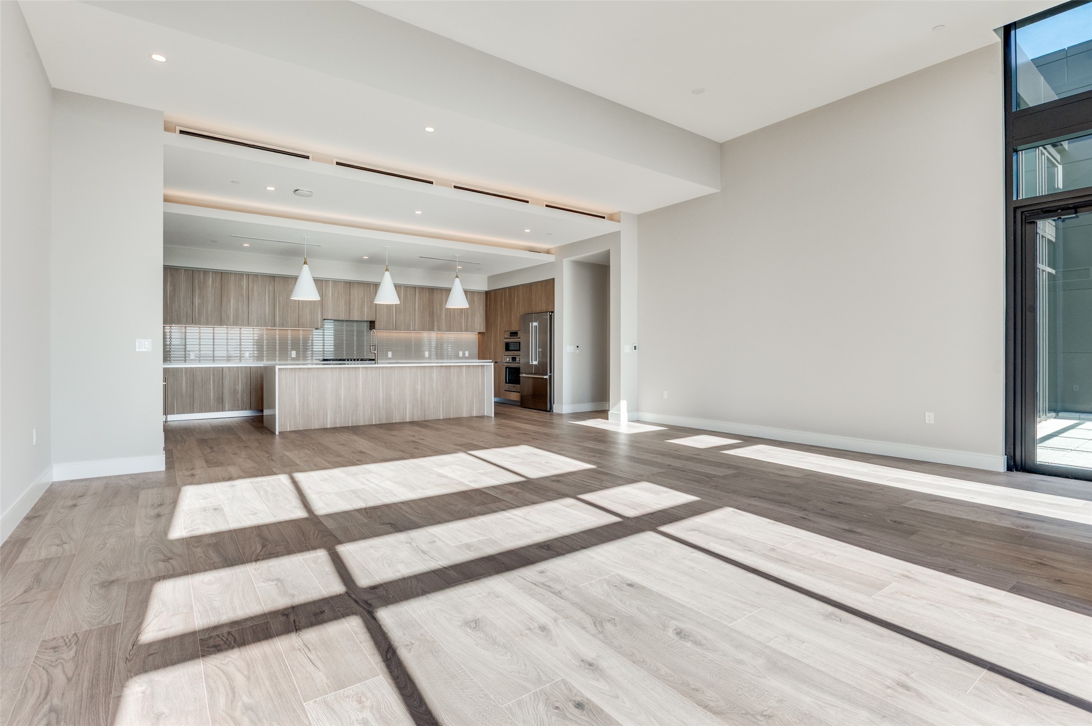 3003 Maple Avenue Dallas TX 75201