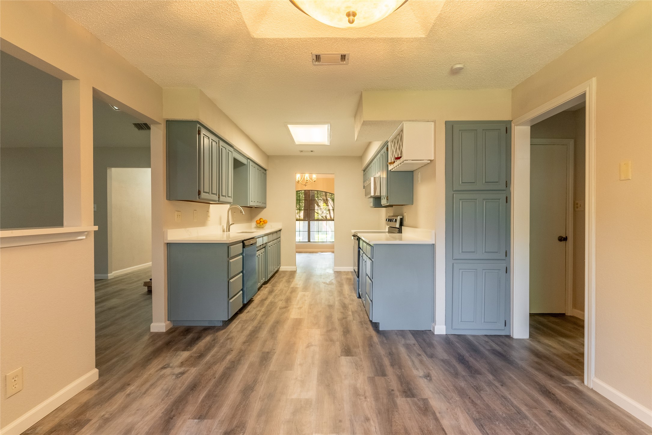 5201 Rustle Leaf Drive Arlington TX 76017