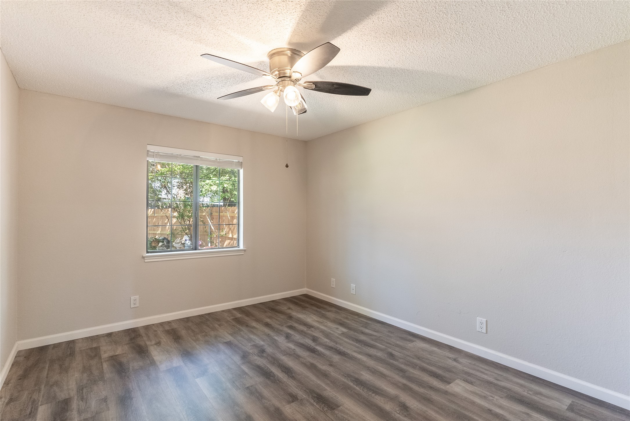 5201 Rustle Leaf Drive Arlington TX 76017