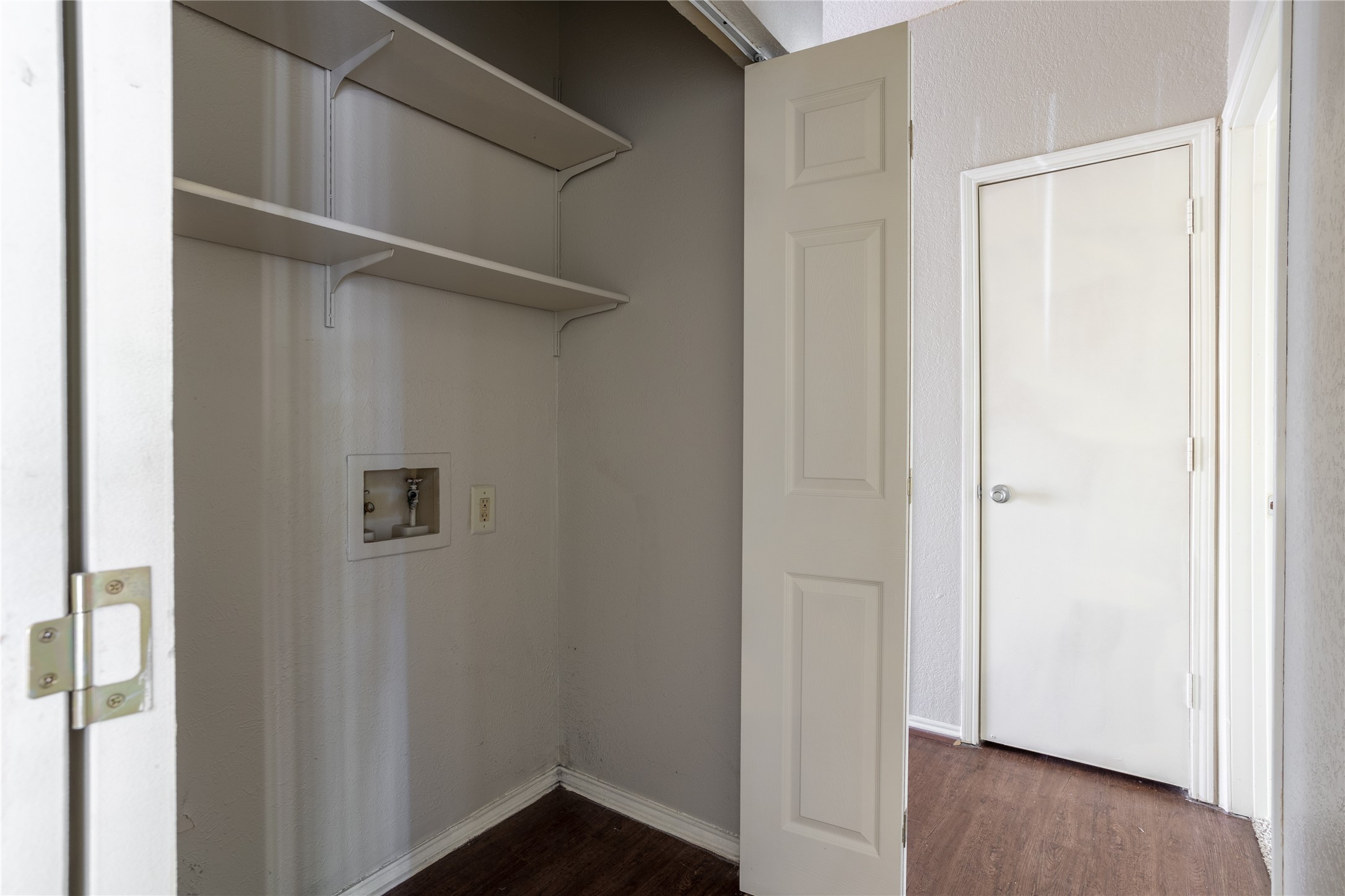 400 E Pearl Granbury TX 76048