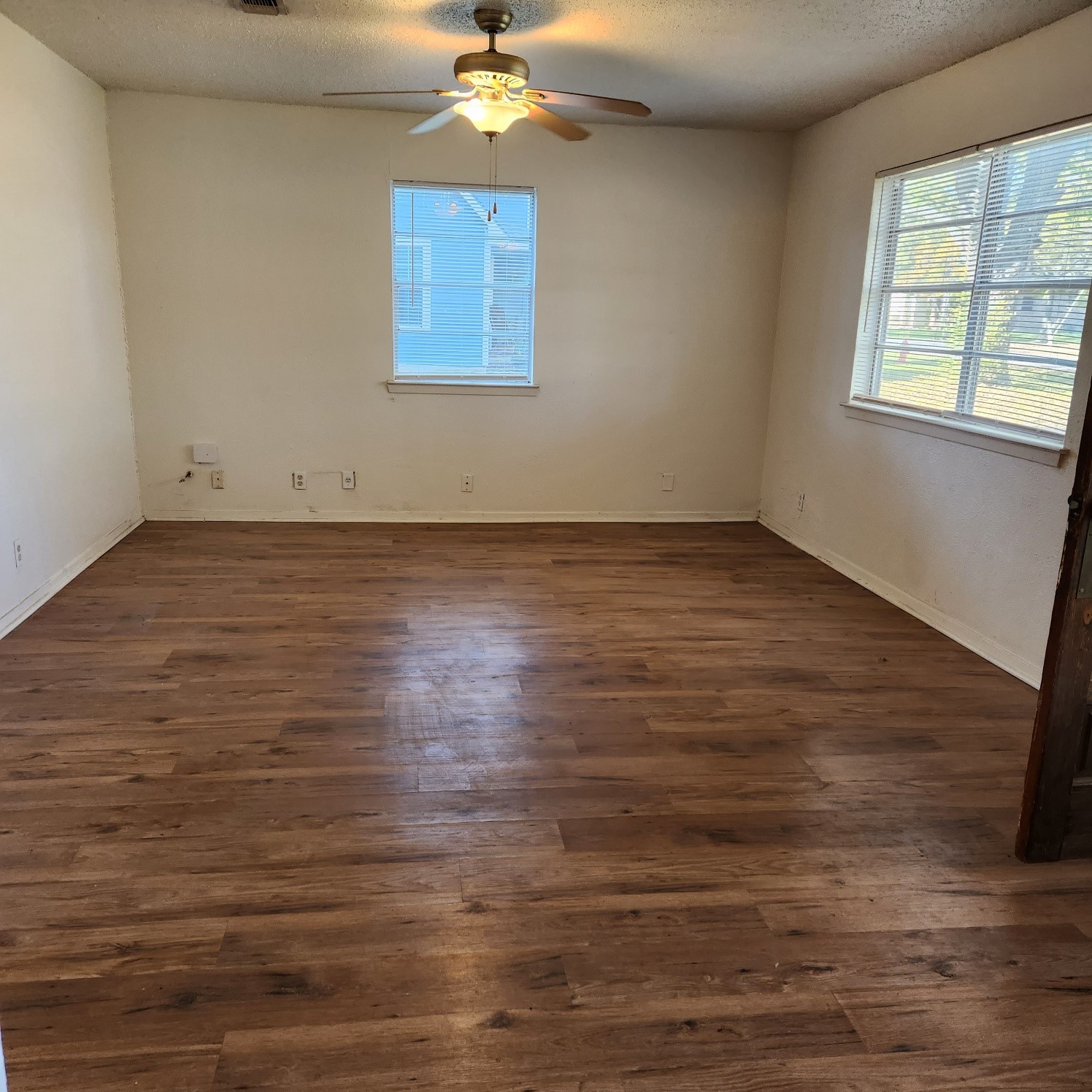 402 E Hinton Street Tioga TX 76271