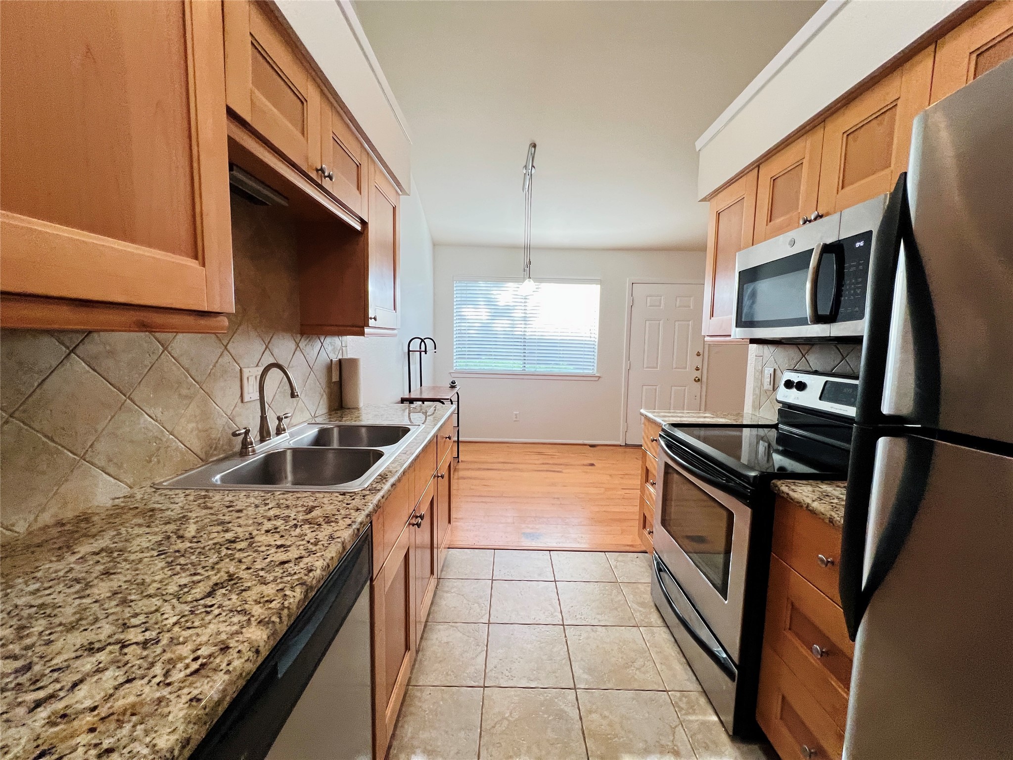 5759 Cedar Creek Drive Benbrook TX 76109