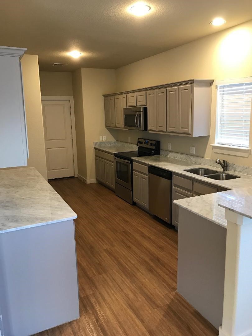 3542 Apple Valley Way Dallas TX 75227