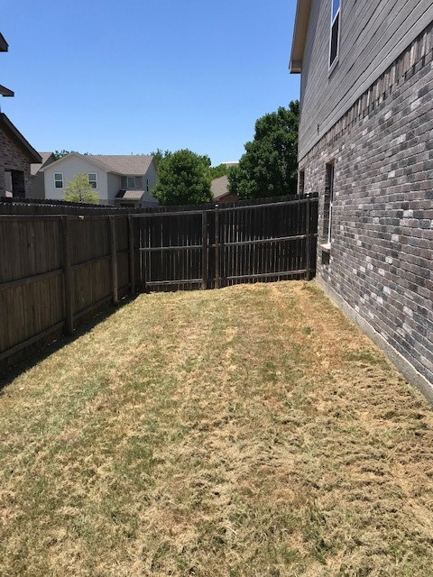 3542 Apple Valley Way Dallas TX 75227