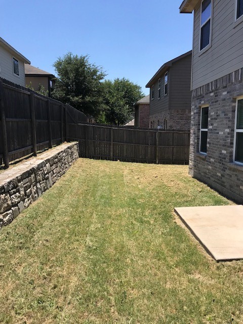 3542 Apple Valley Way Dallas TX 75227