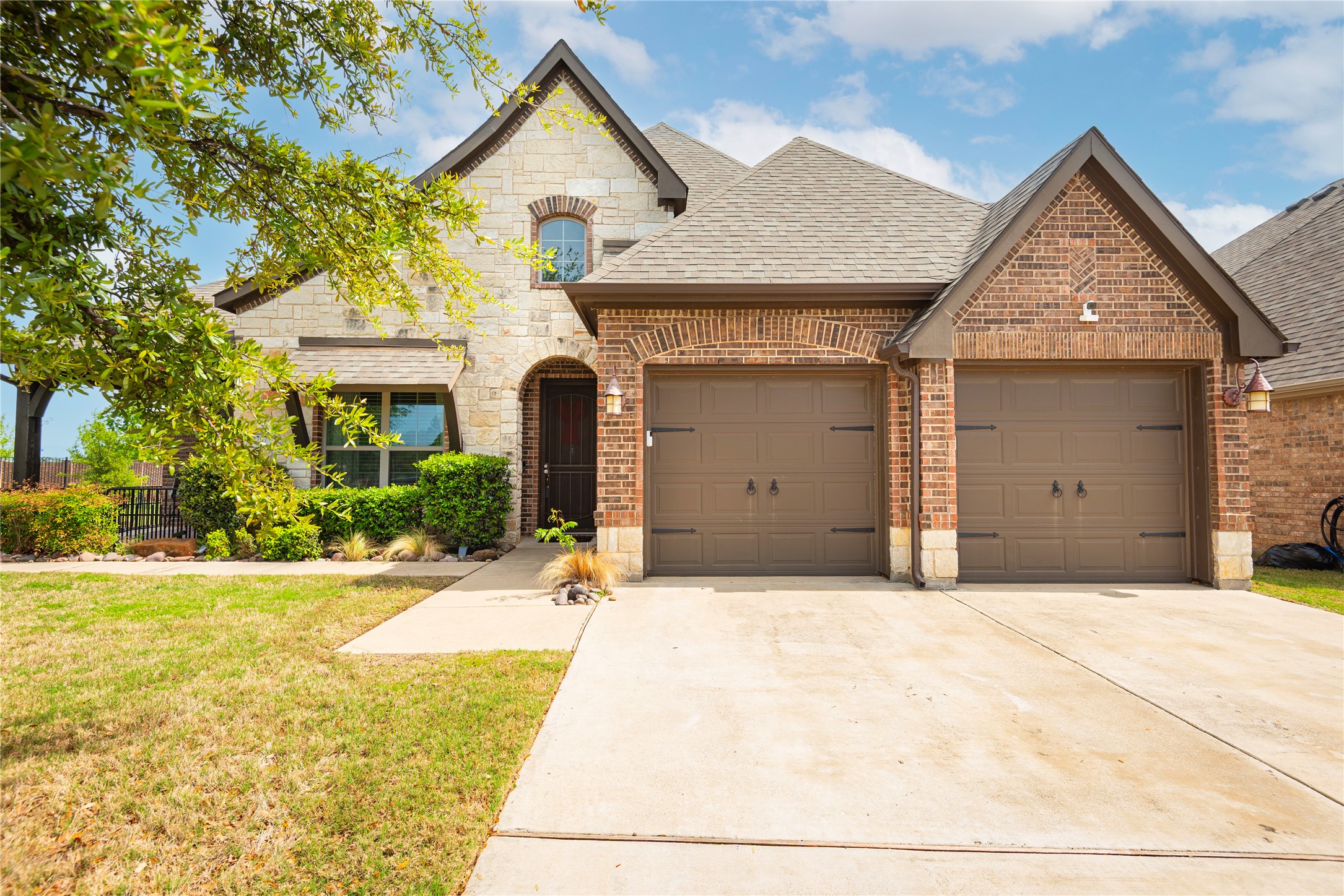 2707 Elmwood Drive Burleson TX 76028