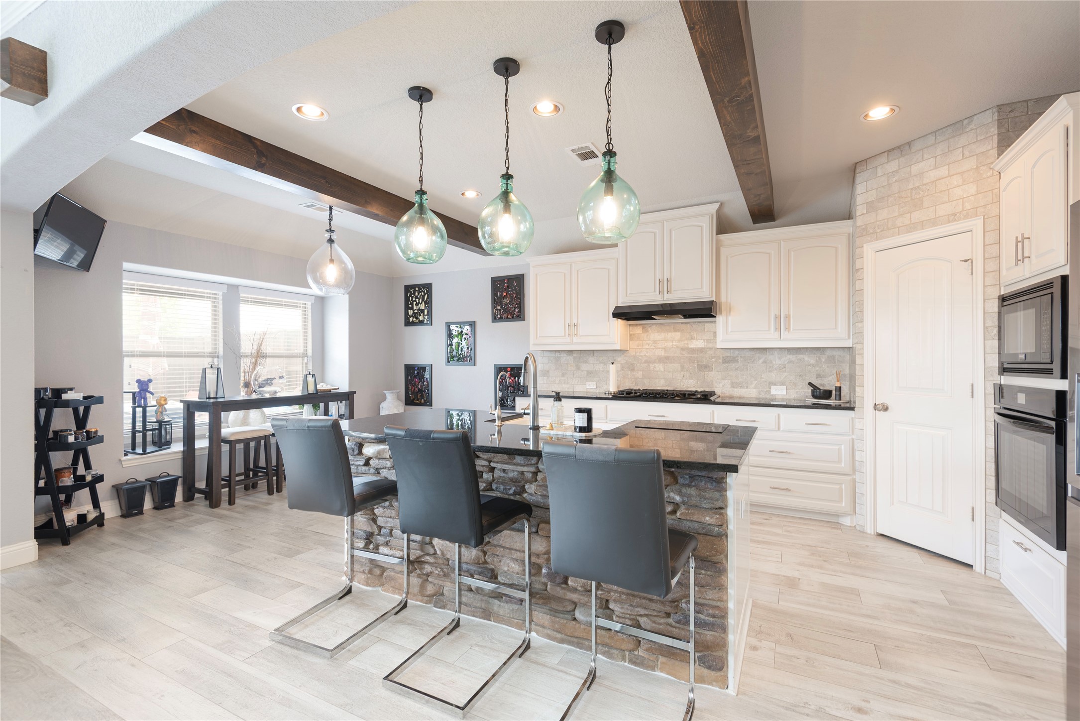 2707 Elmwood Drive Burleson TX 76028