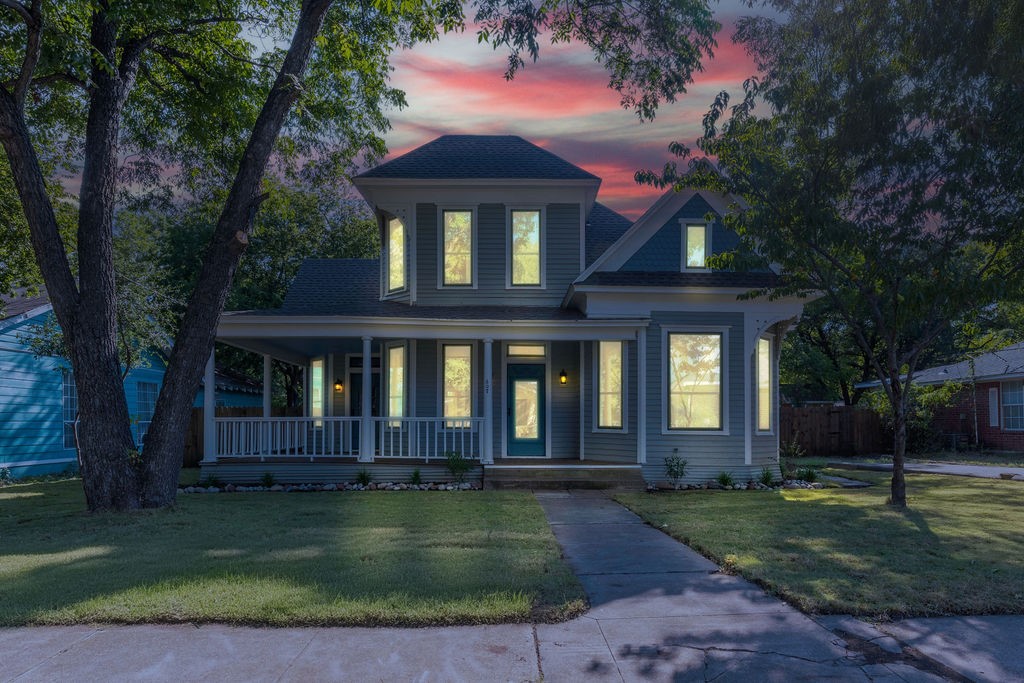 607 N Dallas Street Ennis TX 75119