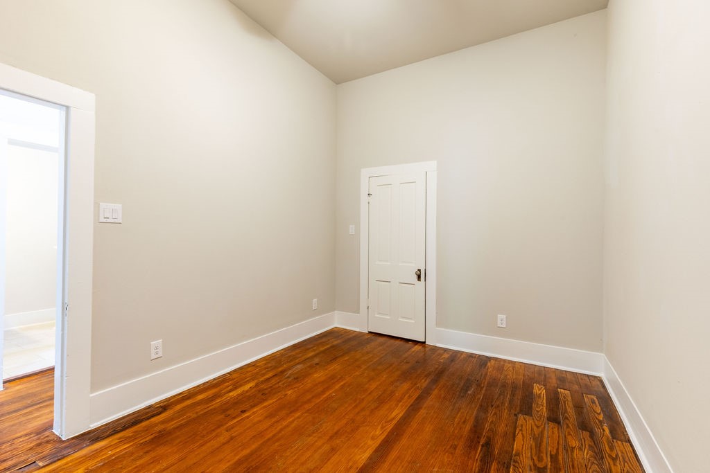 607 N Dallas Street Ennis TX 75119