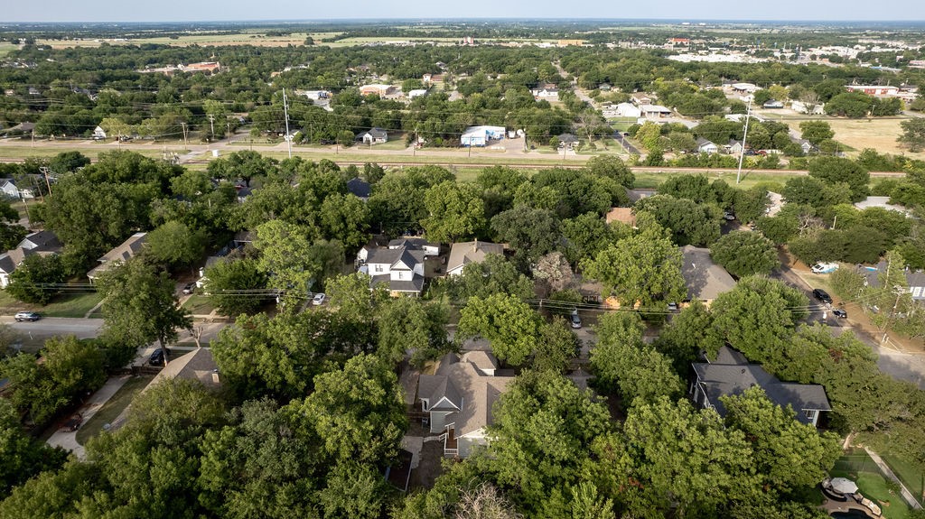 607 N Dallas Street Ennis TX 75119