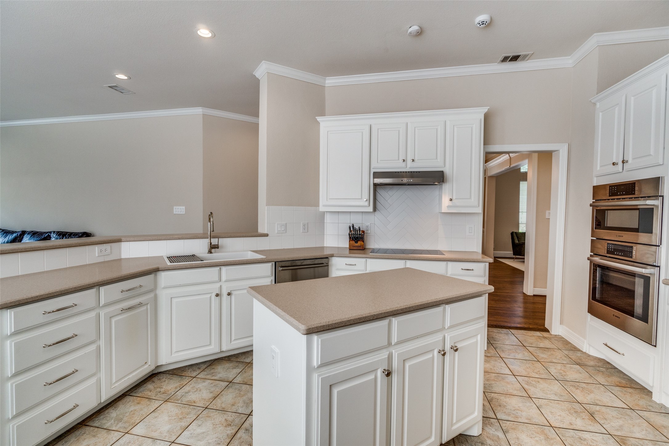 4009 Stonehollow Way Dallas TX 75287