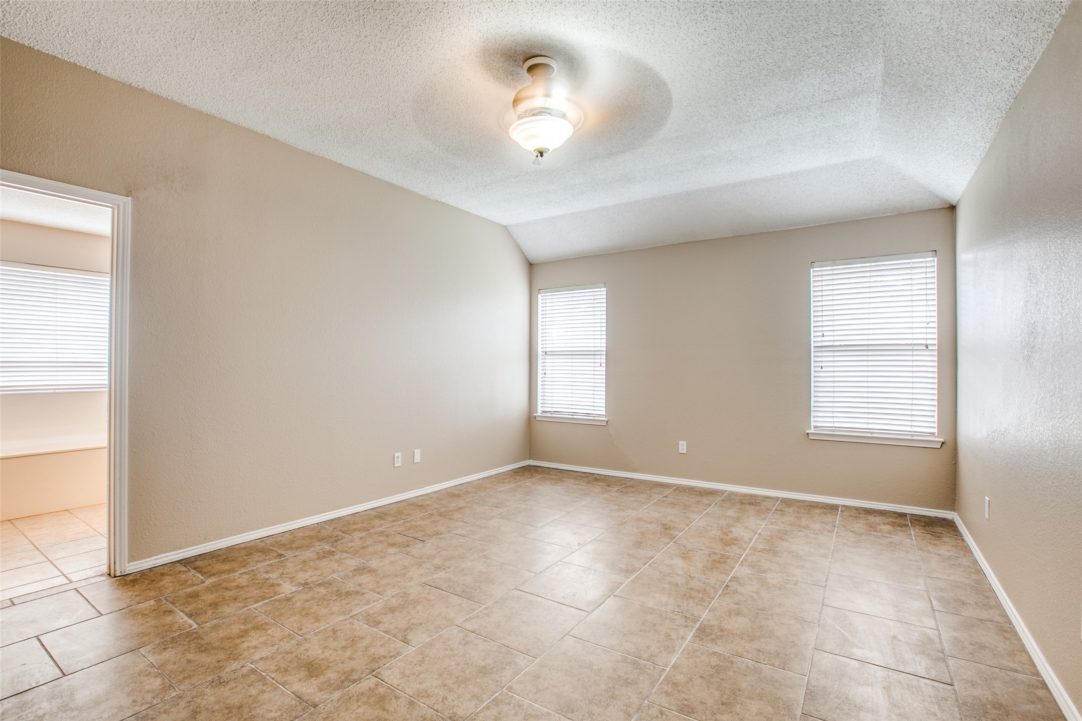 14 Enchanted Court Mansfield TX 76063