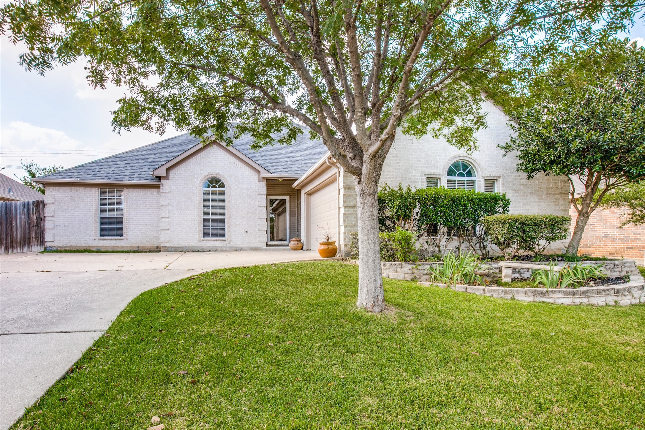 14 Enchanted Court Mansfield TX 76063
