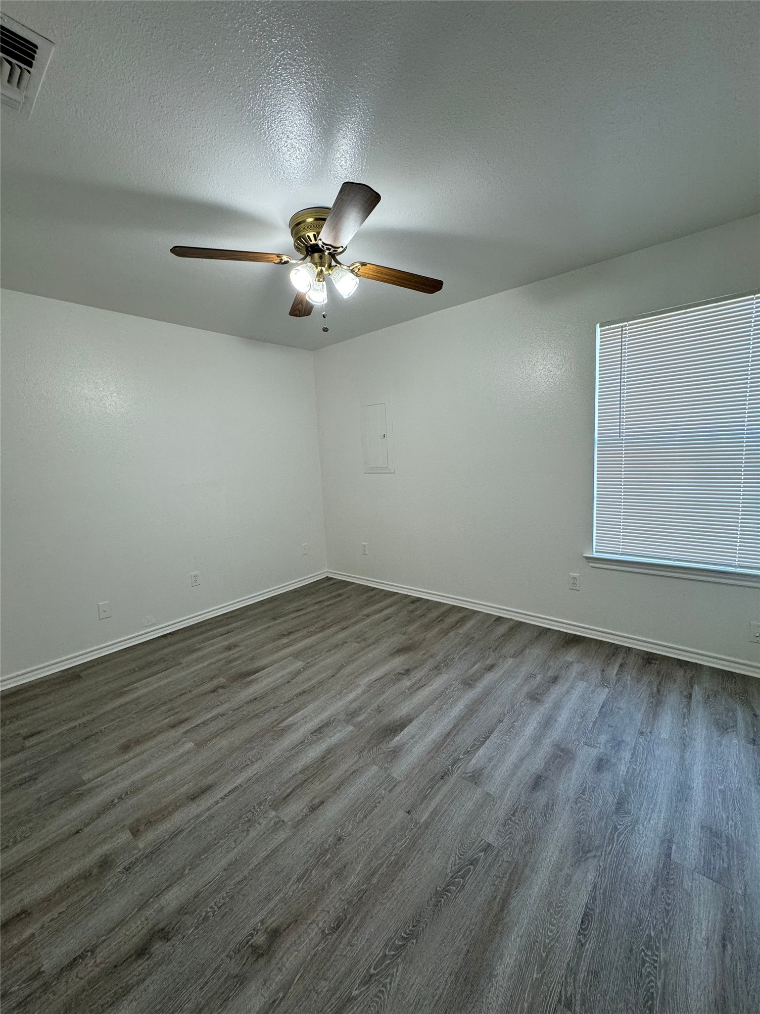 701 Miracle Lane Cleburne TX 76033