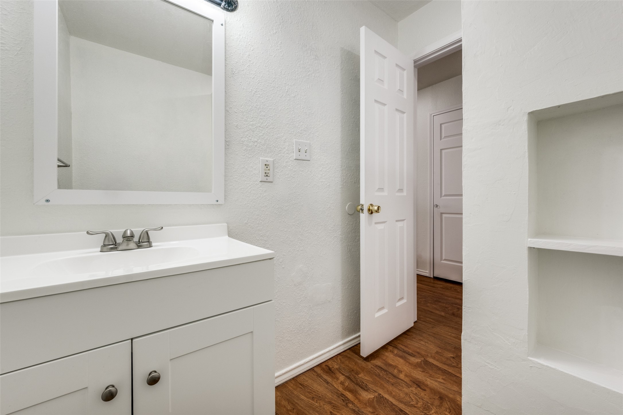 812 Driftwood Drive Shady Shores TX 76208