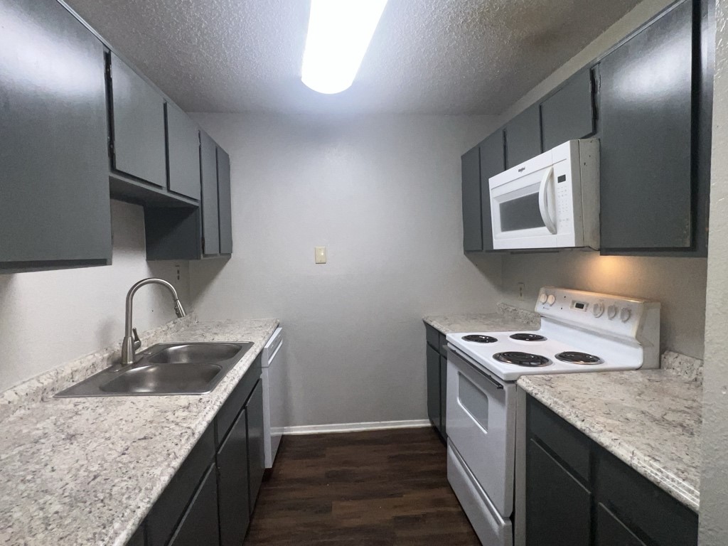 219 Fry Street Denton TX 76201