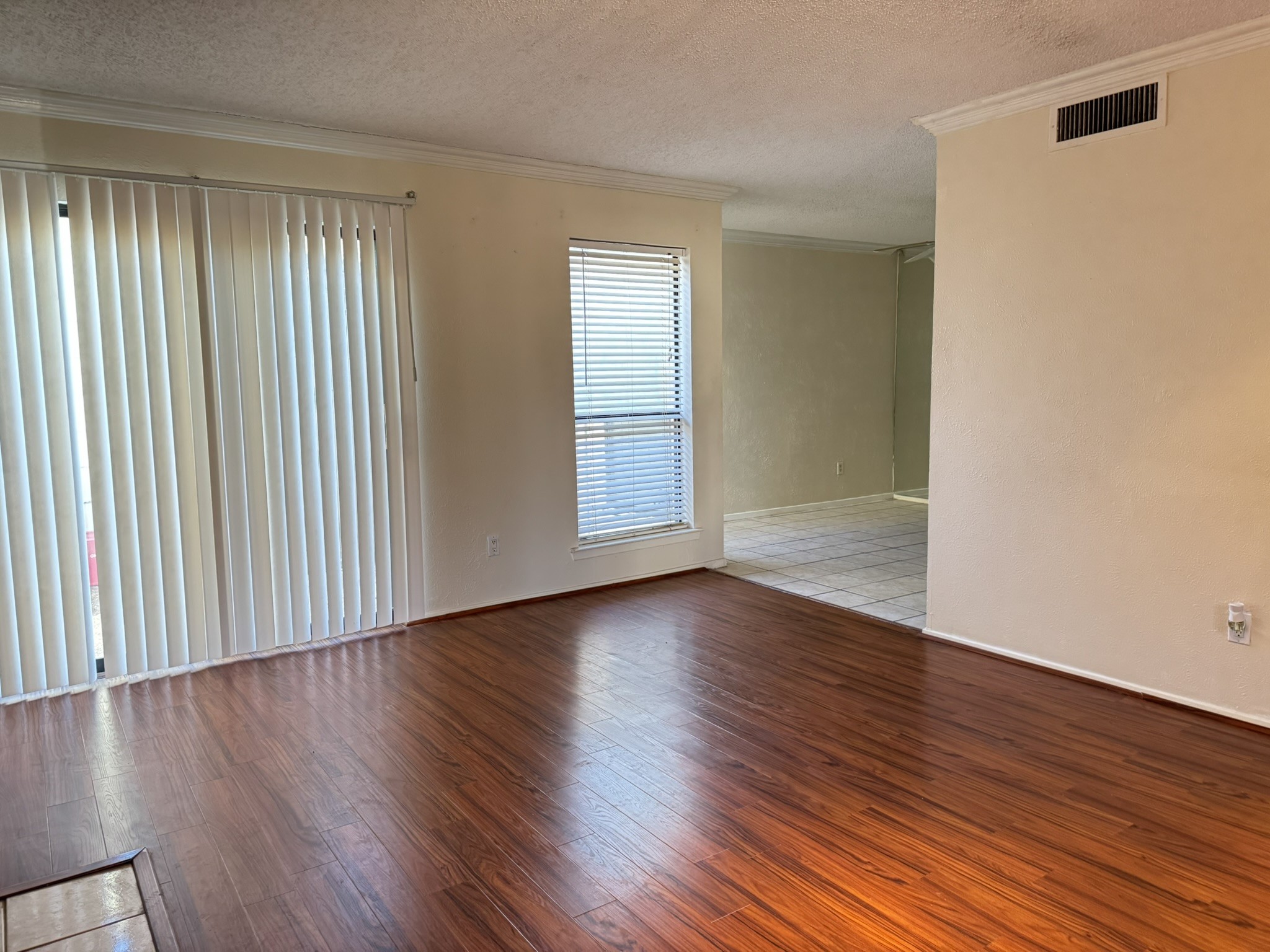 2904 Southern Cross Drive Garland TX 75044