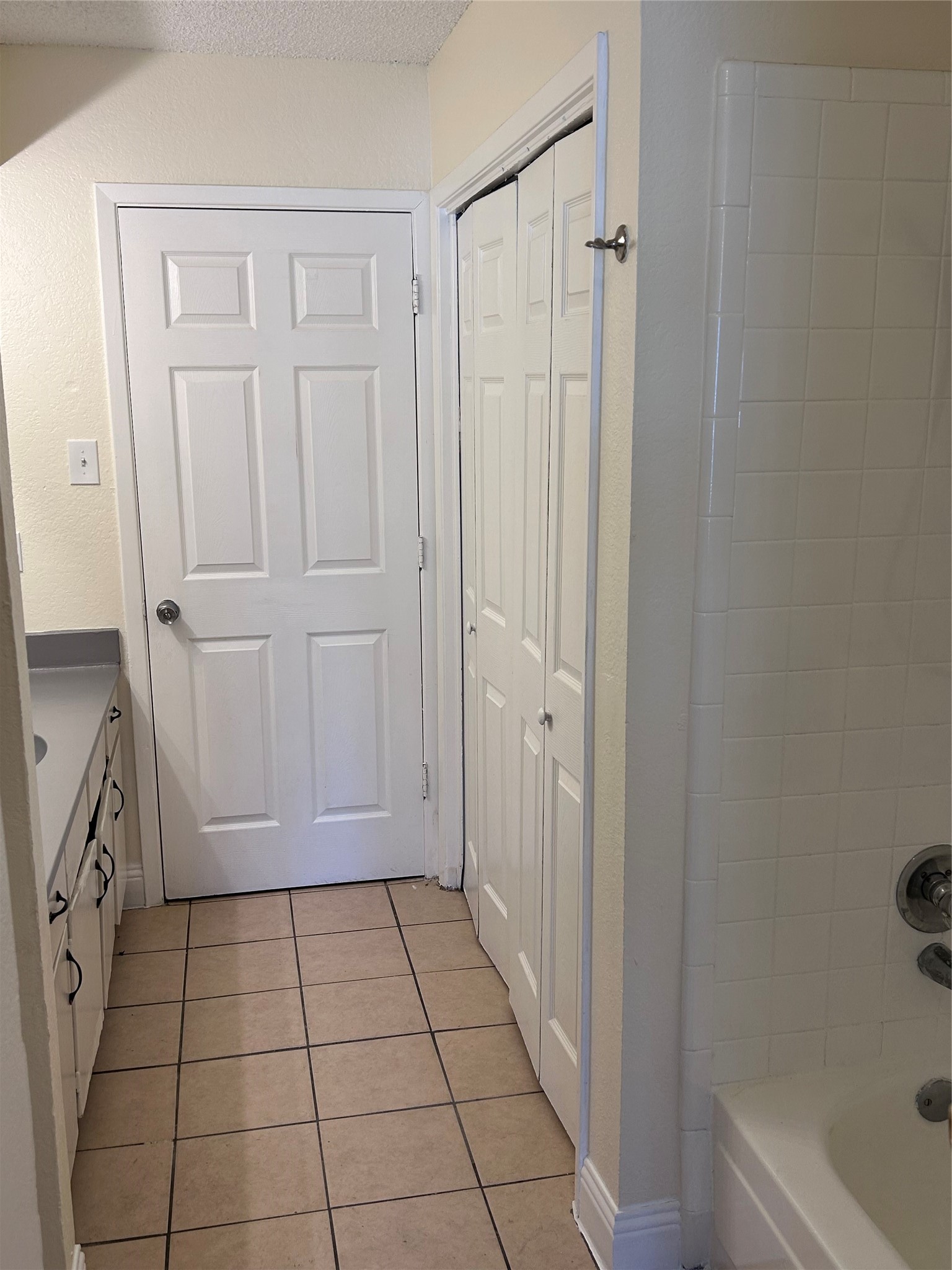 605 Mcqueary Street Arlington TX 76012