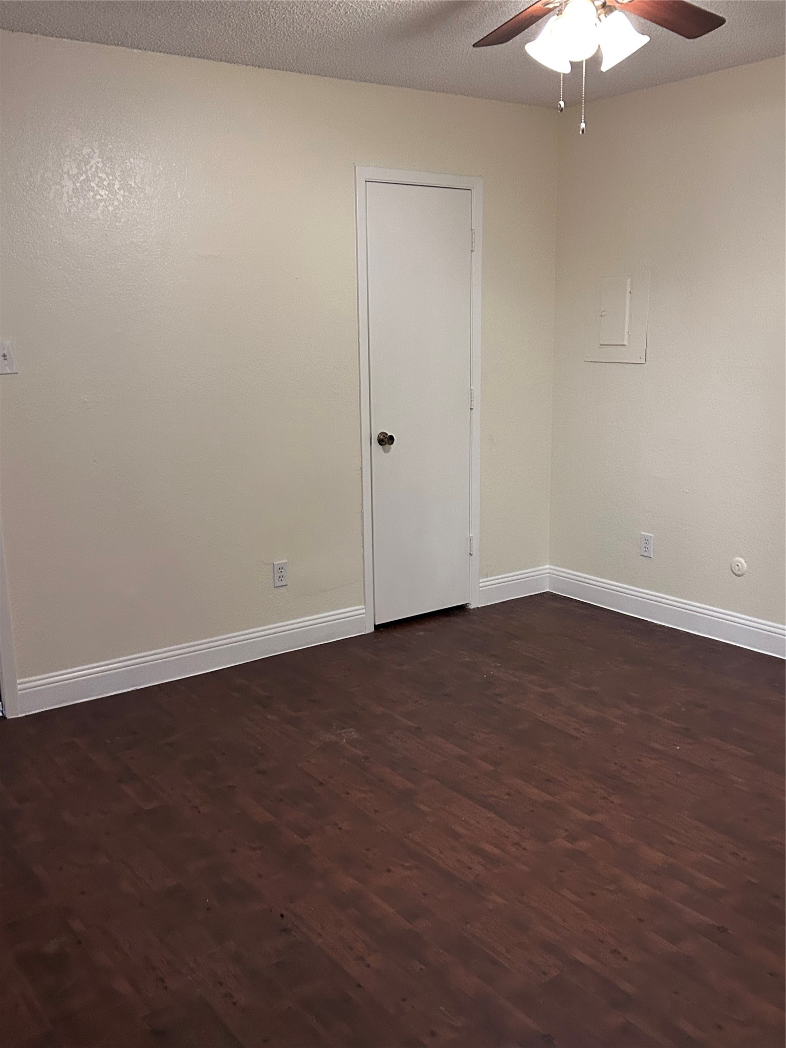 605 Mcqueary Street Arlington TX 76012