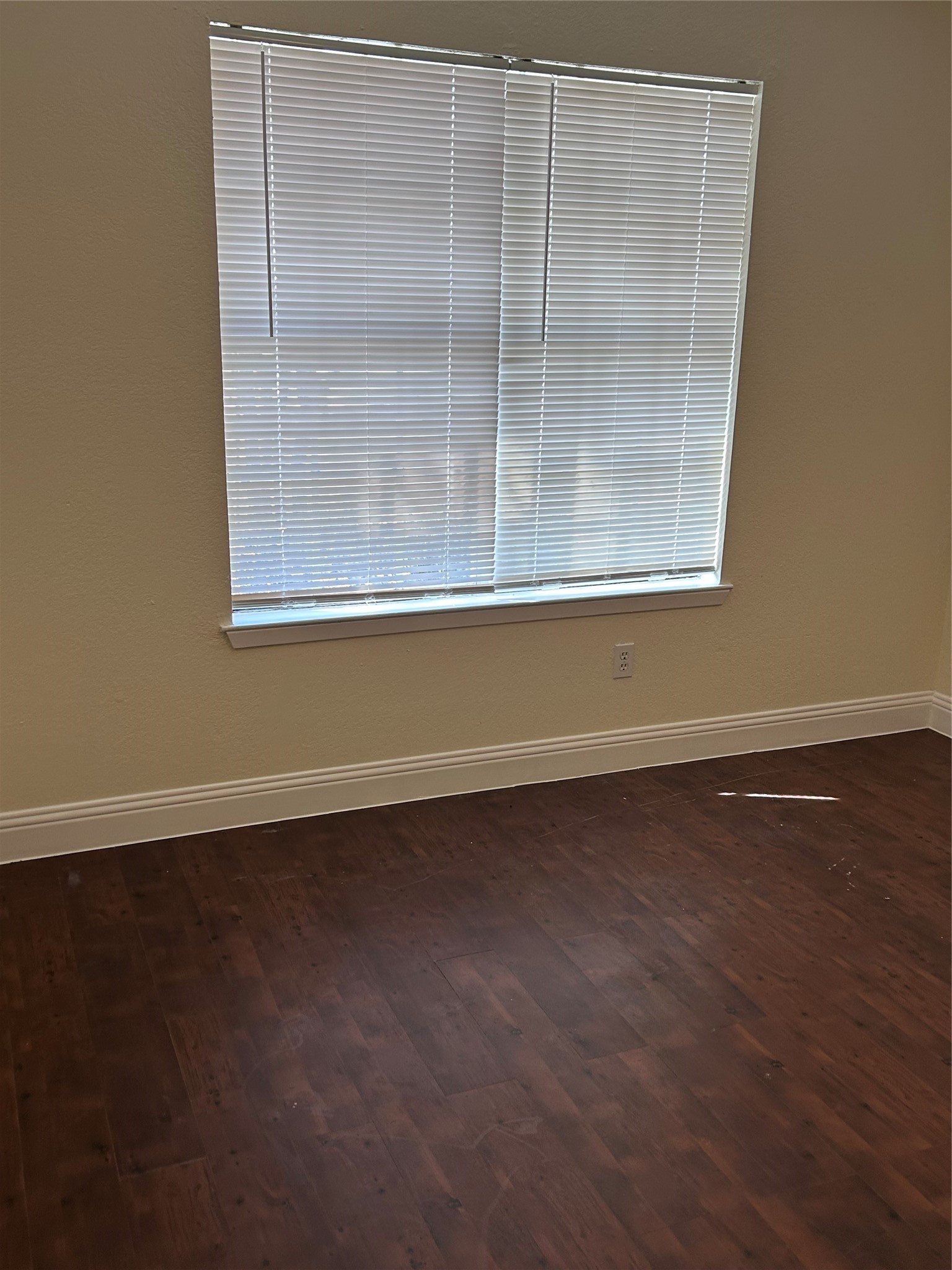 605 Mcqueary Street Arlington TX 76012