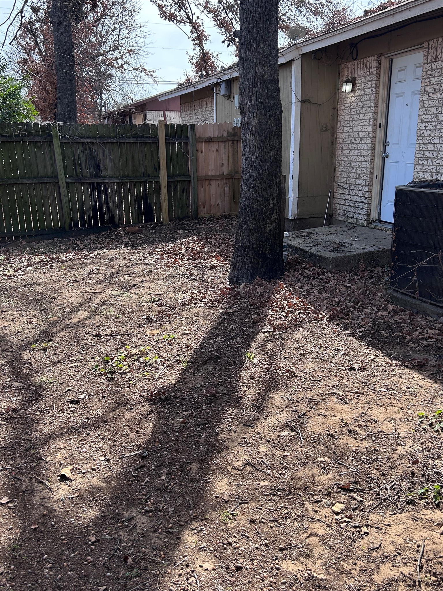 605 Mcqueary Street Arlington TX 76012