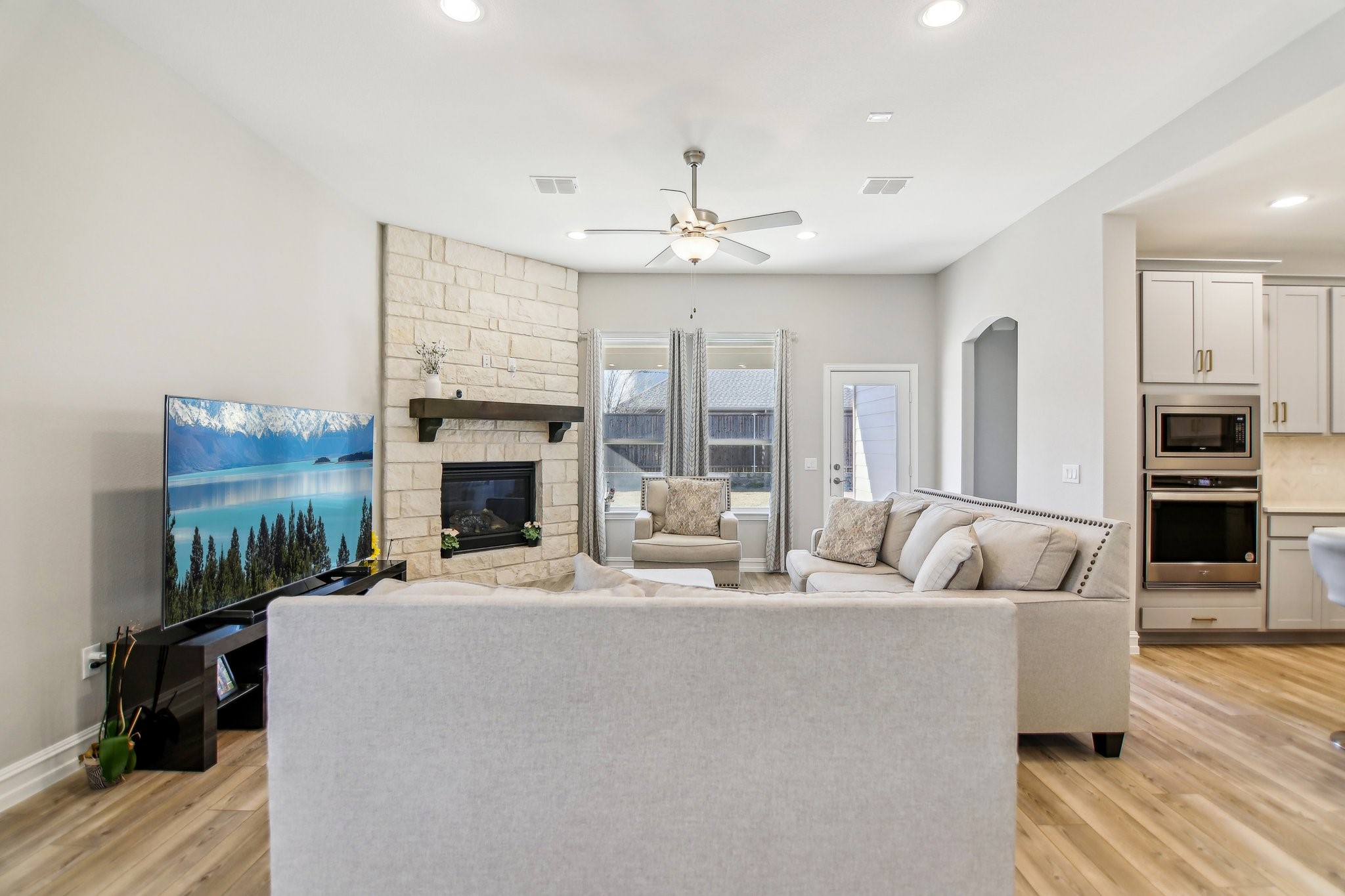 1512 Quentin Drive Aubrey TX 76227