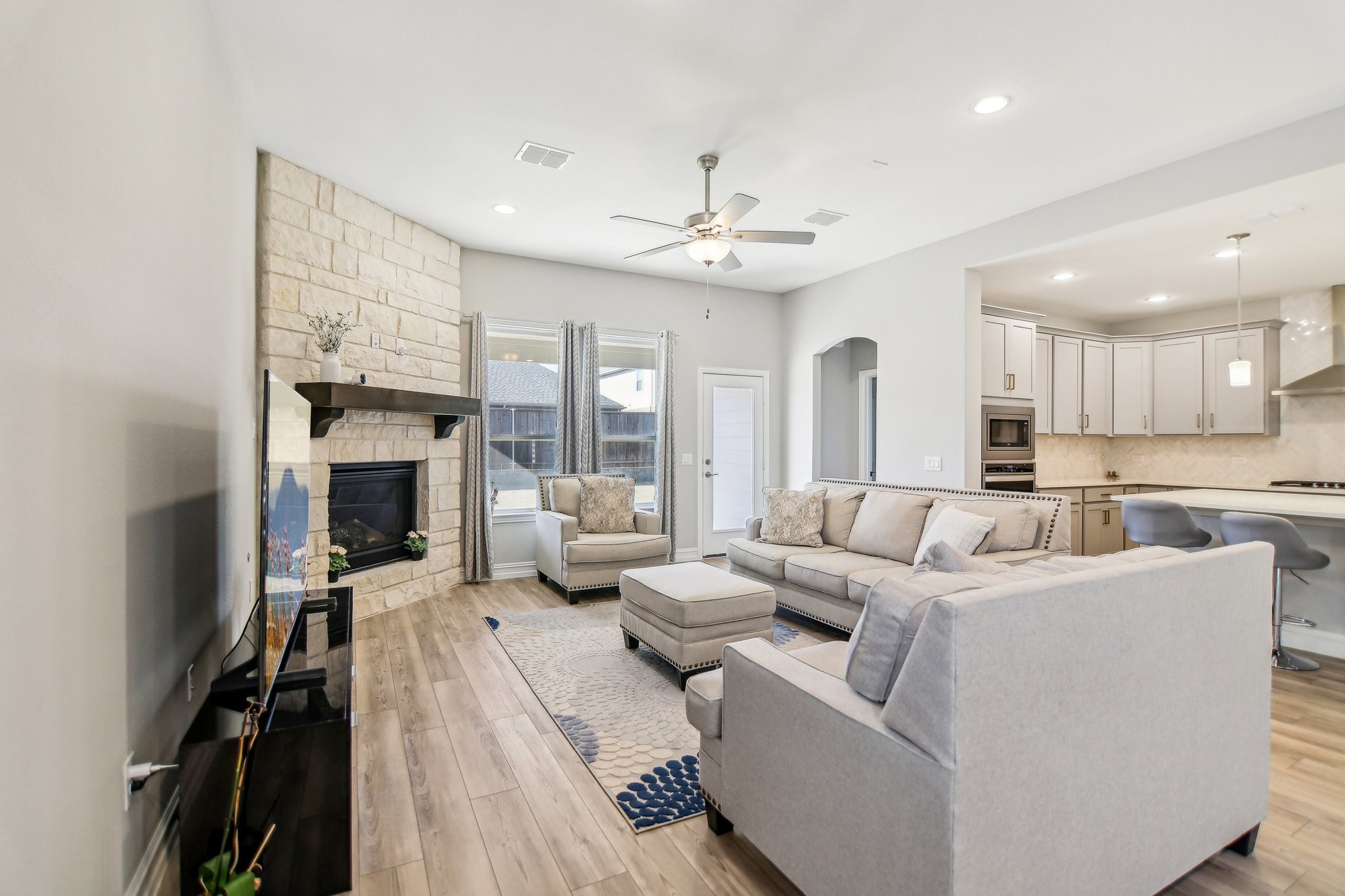 1512 Quentin Drive Aubrey TX 76227