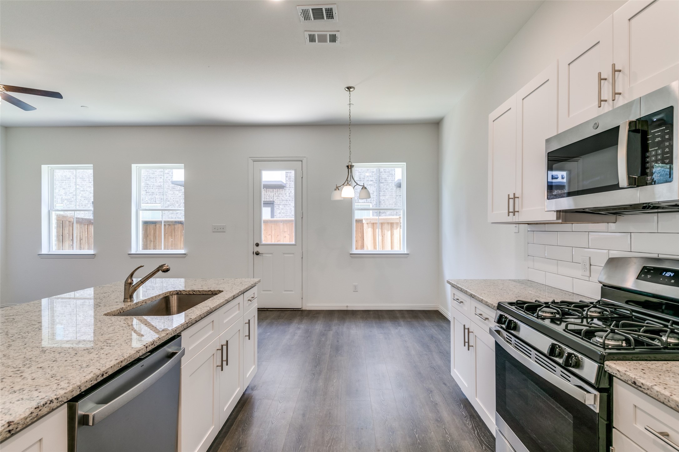 2418 Ash Lane Sachse TX 75048
