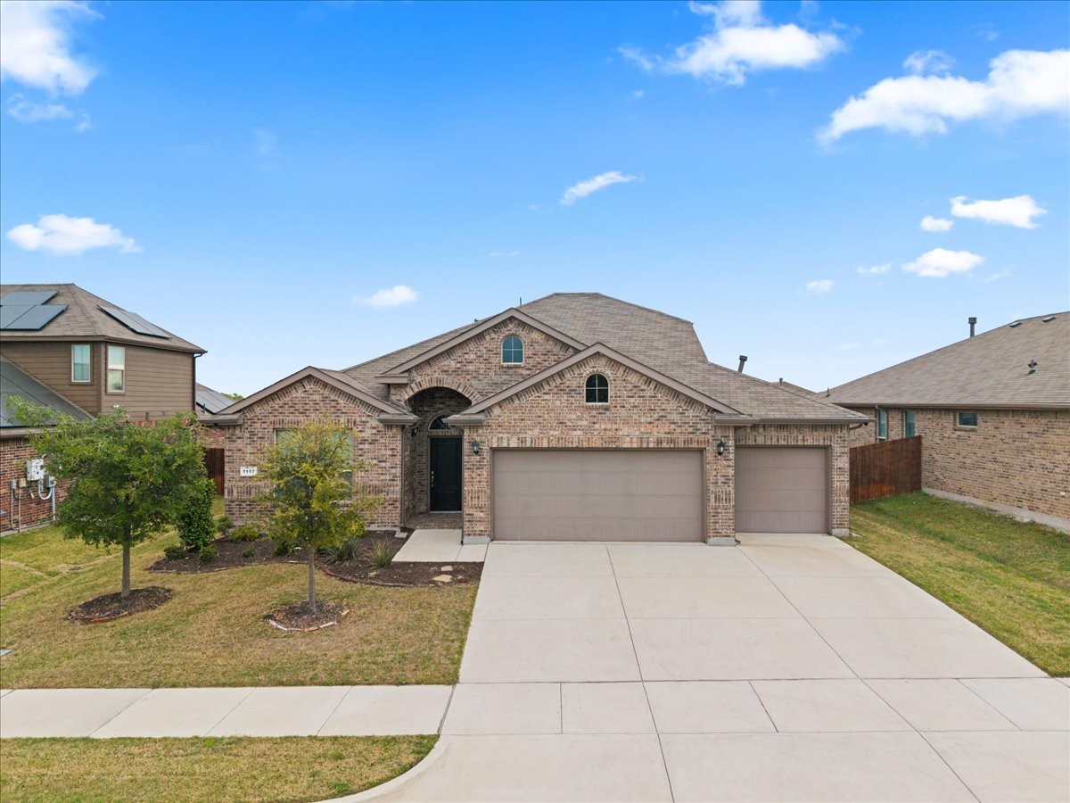 1117 Scotney Lane Saginaw TX 76131