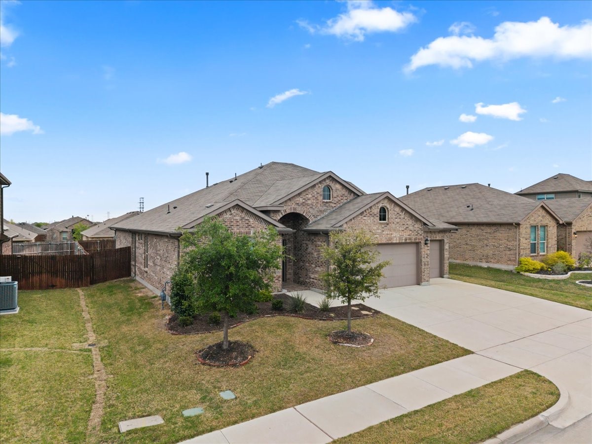 1117 Scotney Lane Saginaw TX 76131