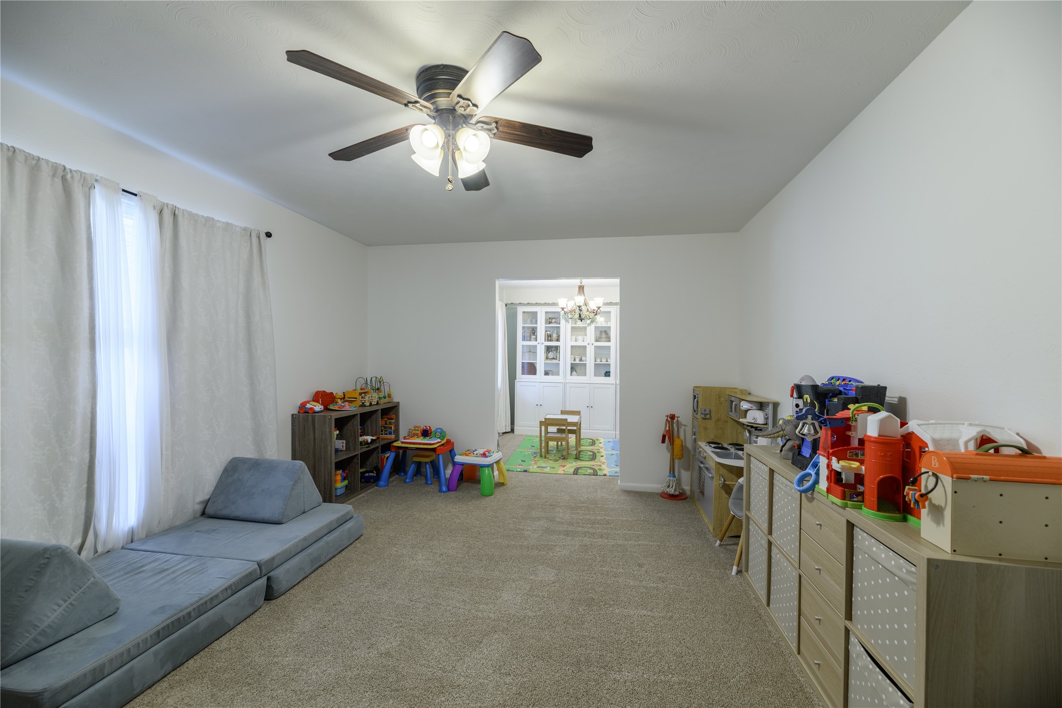 109 N Lois Lane Richardson TX 75081