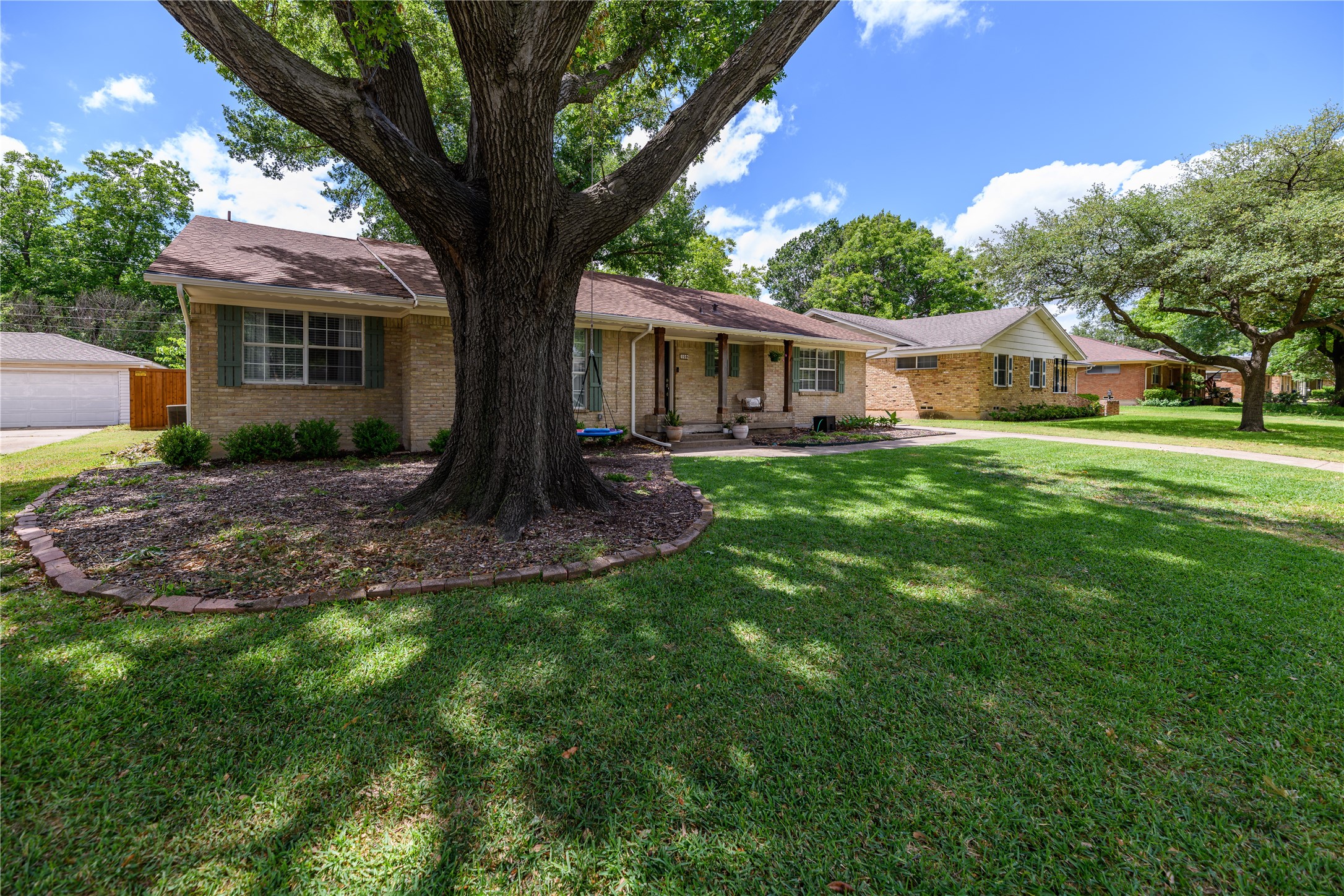 109 N Lois Lane Richardson TX 75081