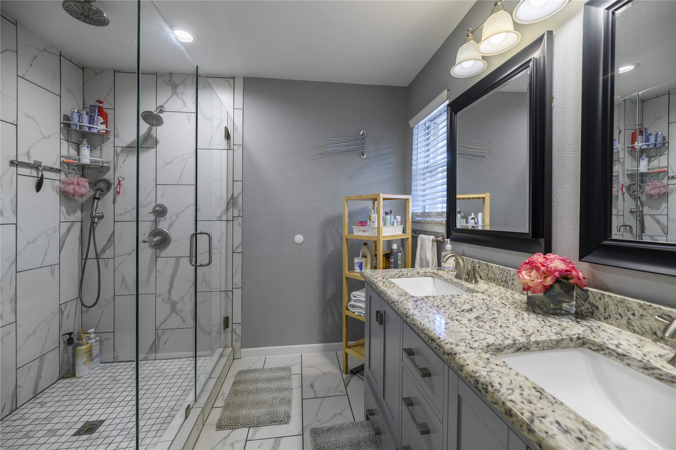 109 N Lois Lane Richardson TX 75081